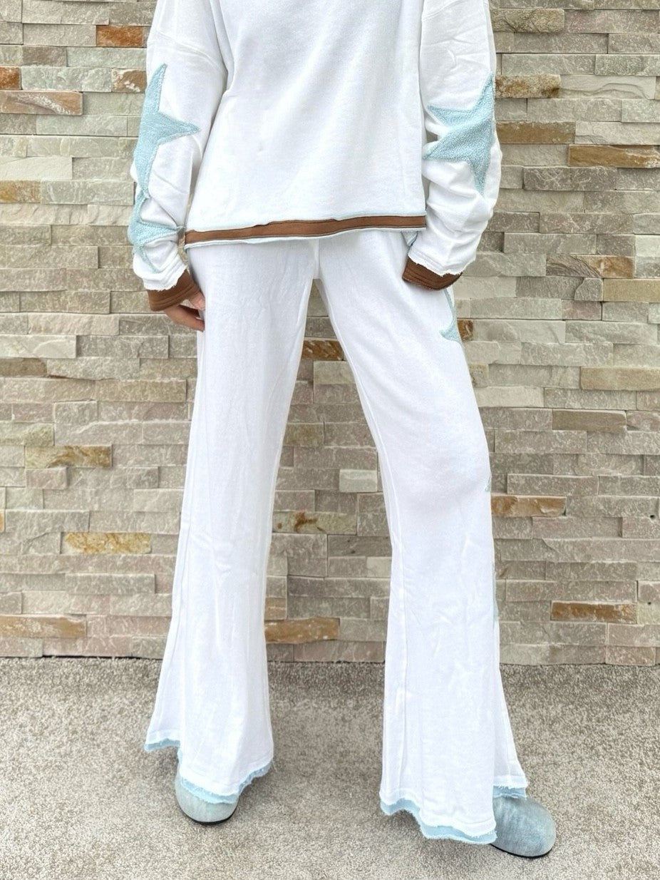 Sweat-Pants Mayari mit Sternen in Weiß - Hellblau