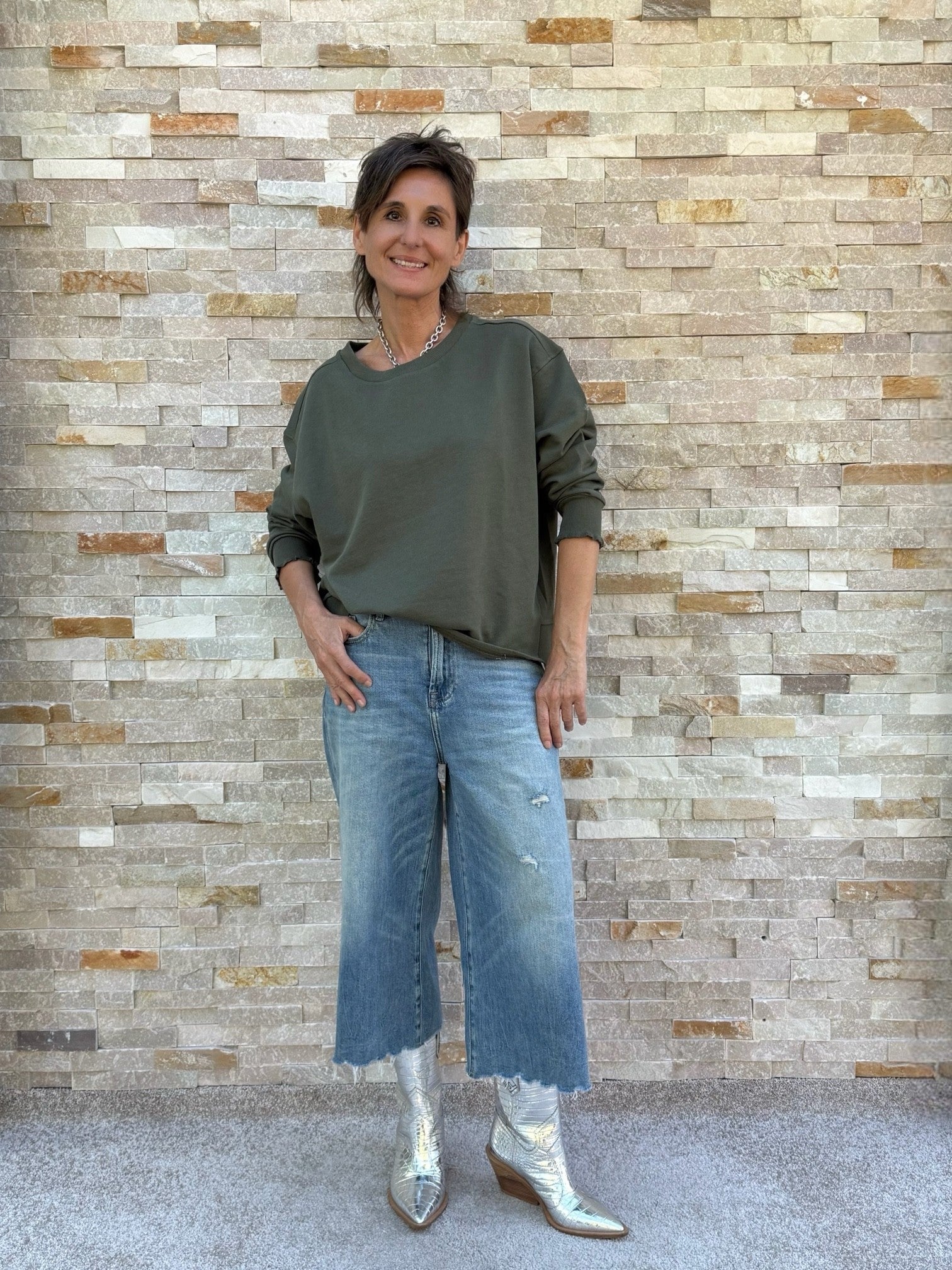 Sweatshirt ROSE mit Rüschendetail in Thyme