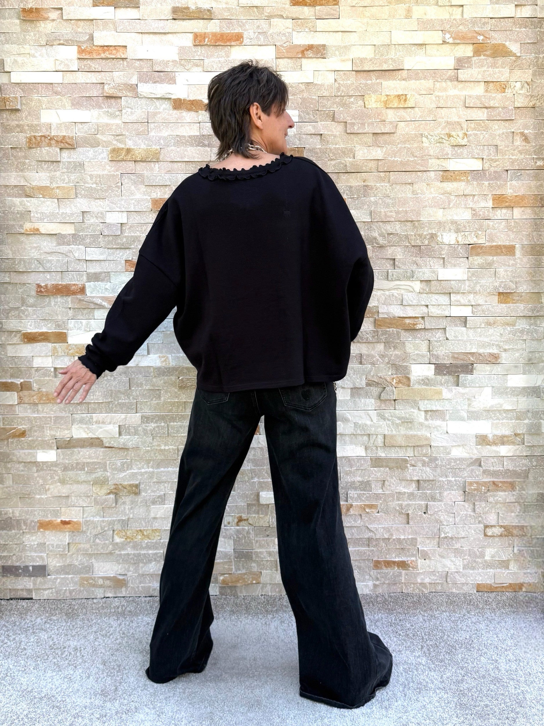 Sweatshirt VIOLA Rüschendetails in Black