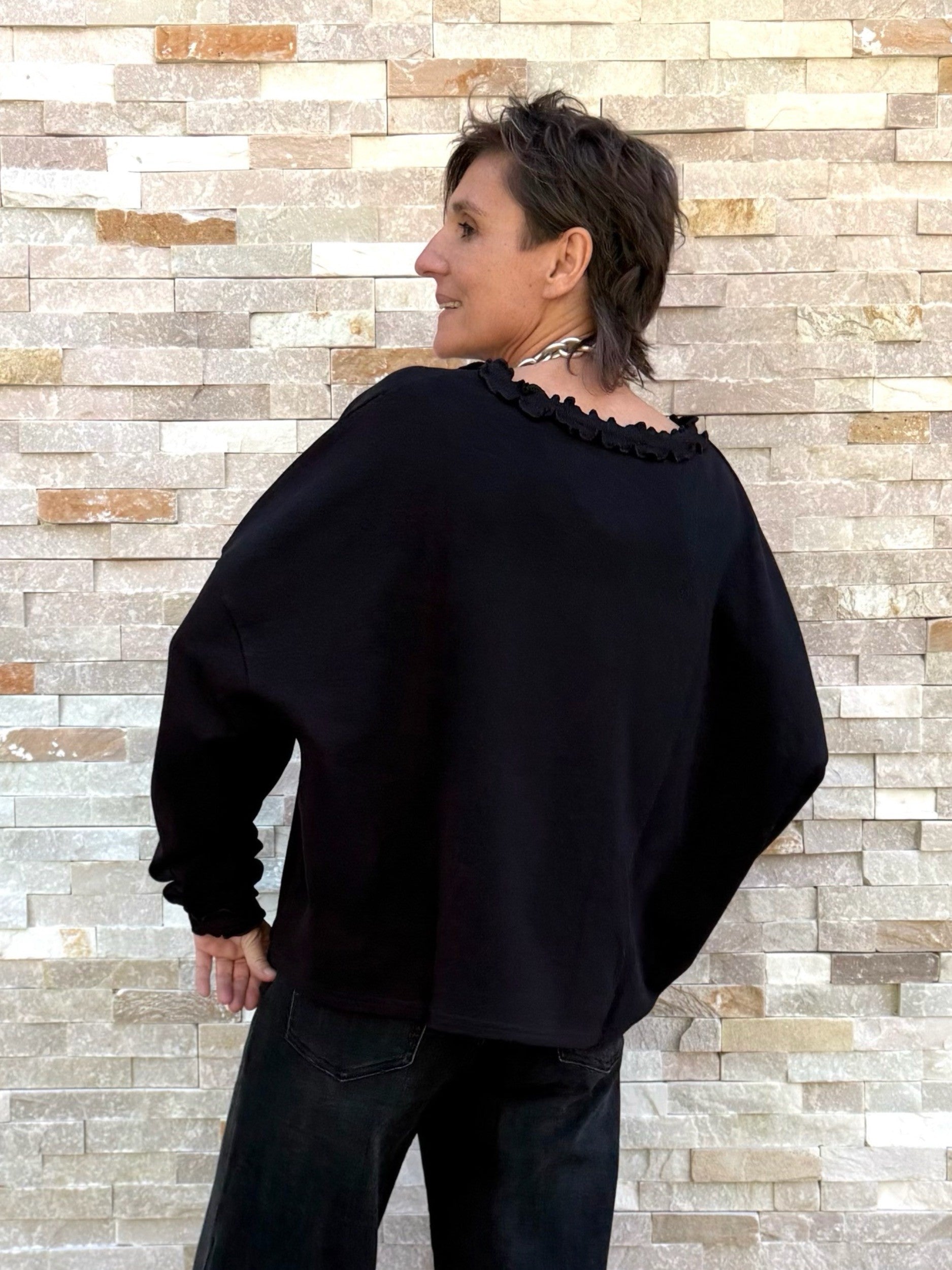 Sweatshirt VIOLA Rüschendetails in Black