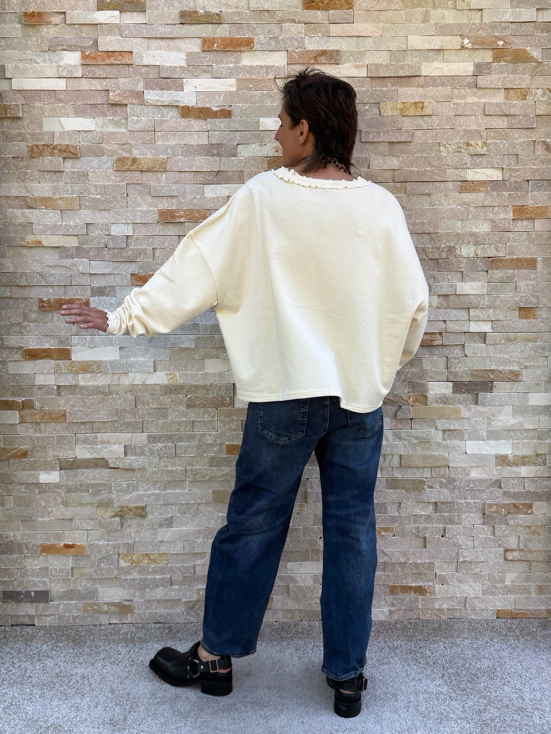 Sweatshirt VIOLA Rüschendetails in White Cap Gray