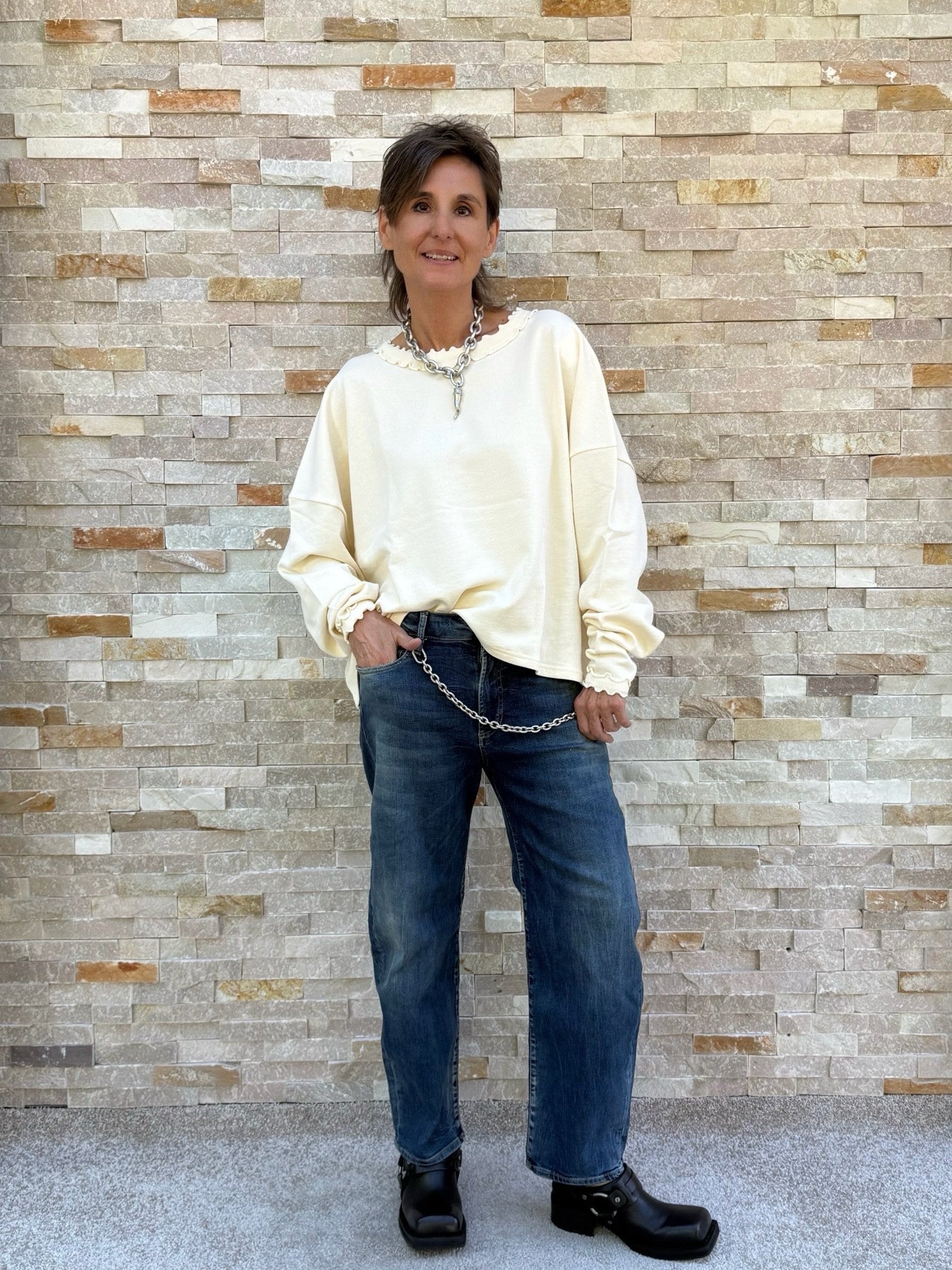 Sweatshirt VIOLA Rüschendetails in White Cap Gray