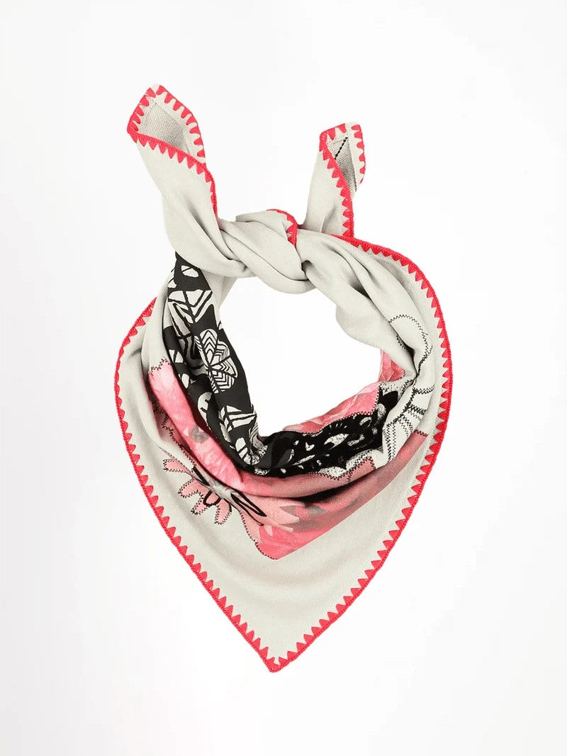 Tuch KILA aus Sweatstoff mit Blumen-Druck
