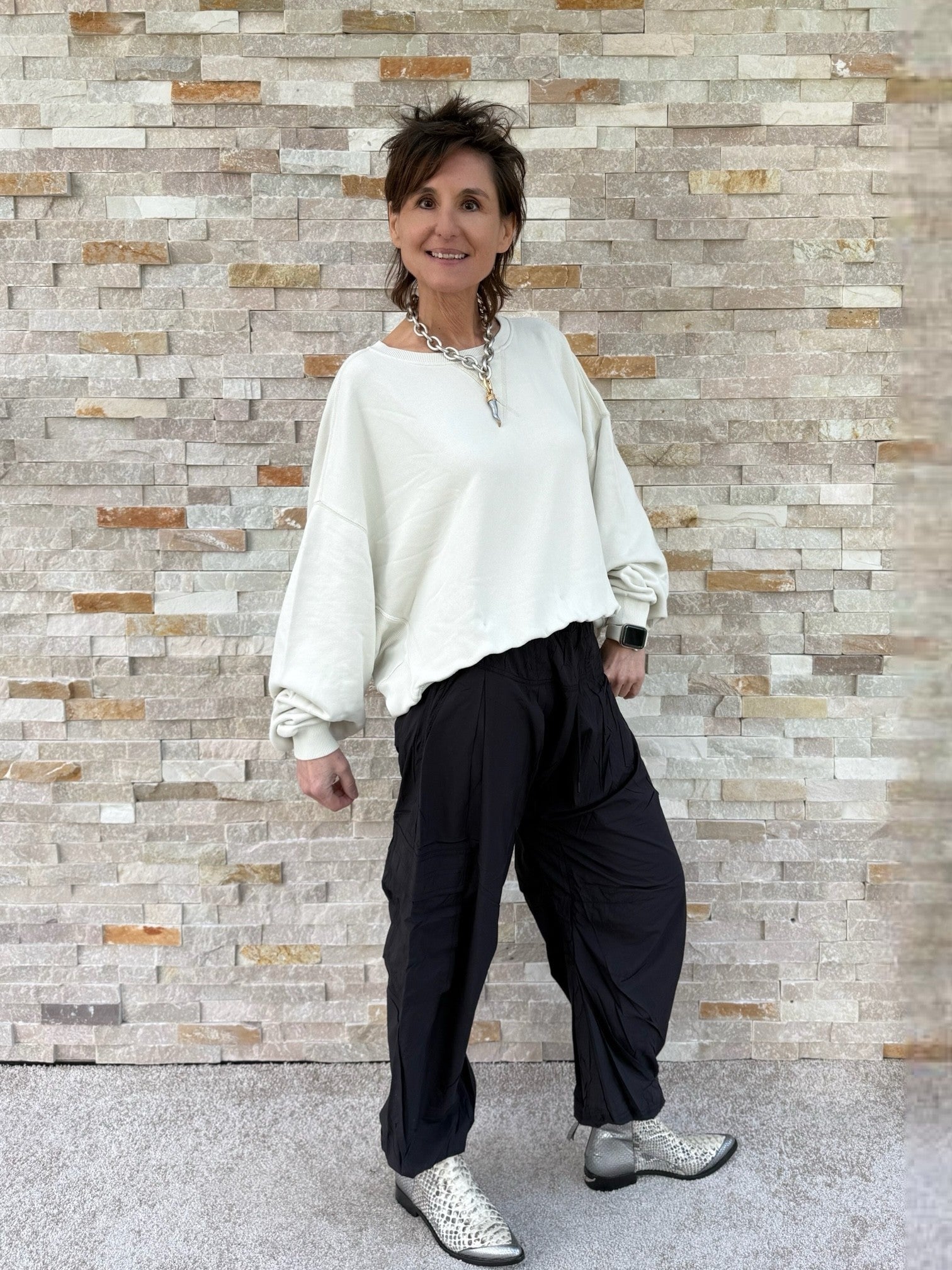 Cargohose aus Fallschirmseide in Schwarz