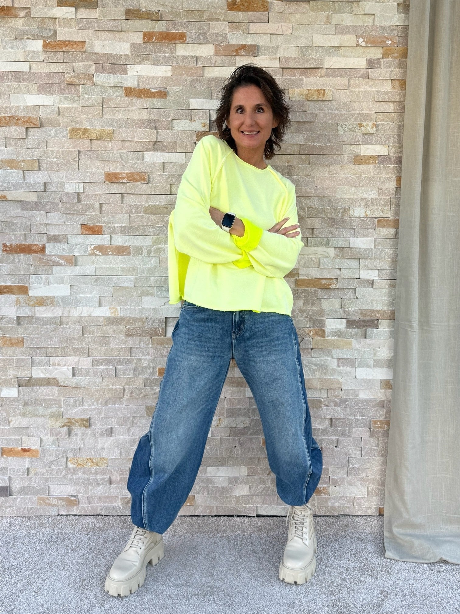 Oversized Sweatshirt FINE in Neon Gelb
