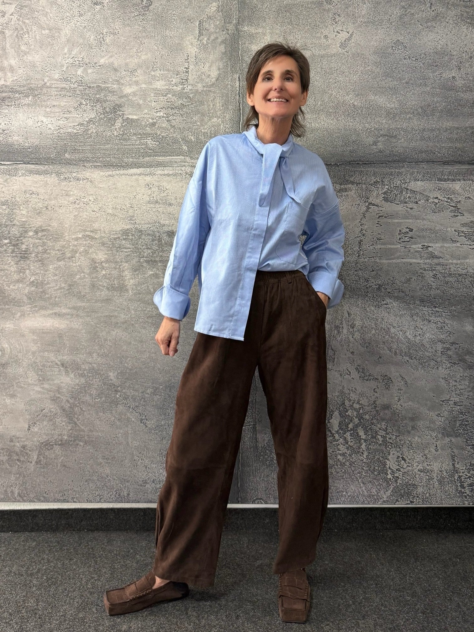 Oxford Bluse mit Schalkragen in Middle Blue