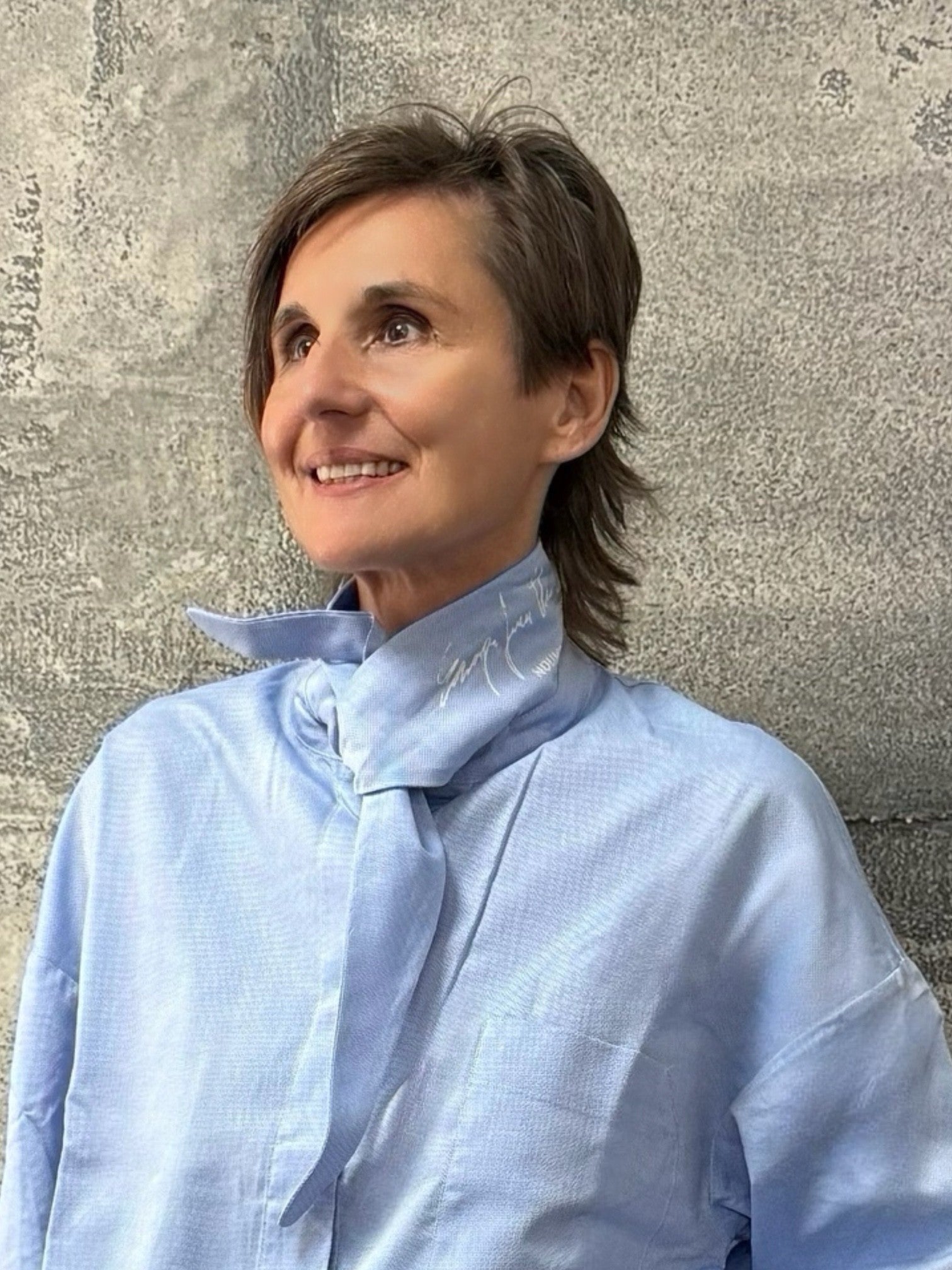 Oxford Bluse mit Schalkragen in Middle Blue
