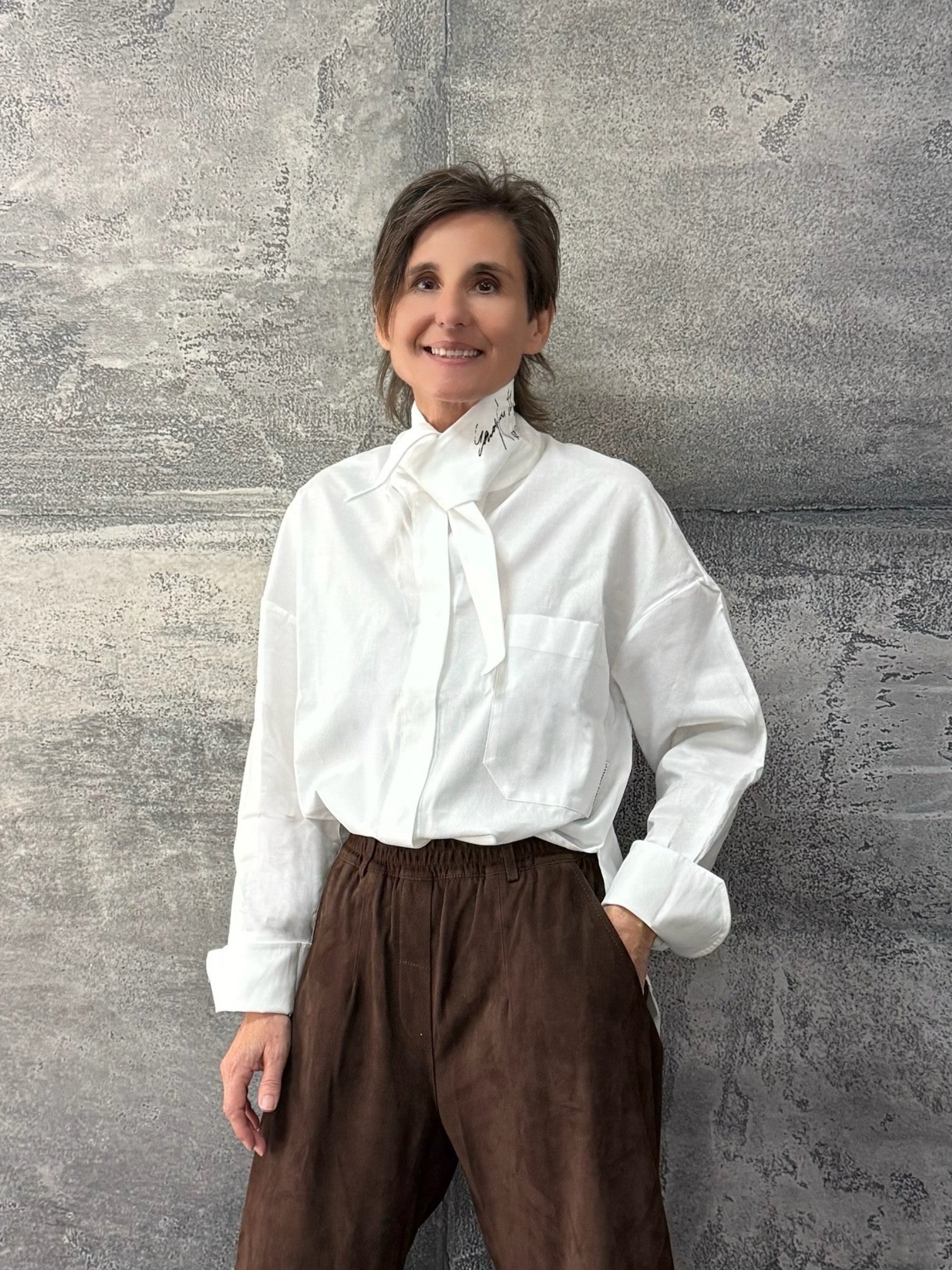 Oxford Bluse mit Schalkragen in White