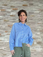 Oxford Hemdbluse mit vielen Knöpfen in Hellblau