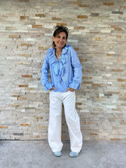 Volant Bluse mit offenen Kanten in Hellblau