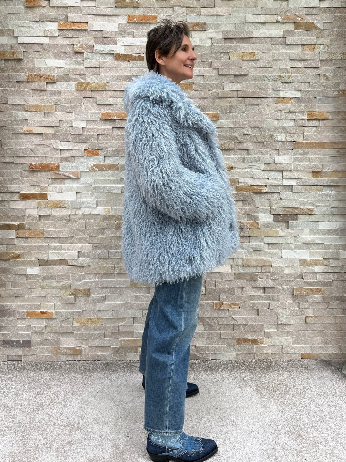 Felljacke KIWI FAUX FUR JACKET in Ice Blue