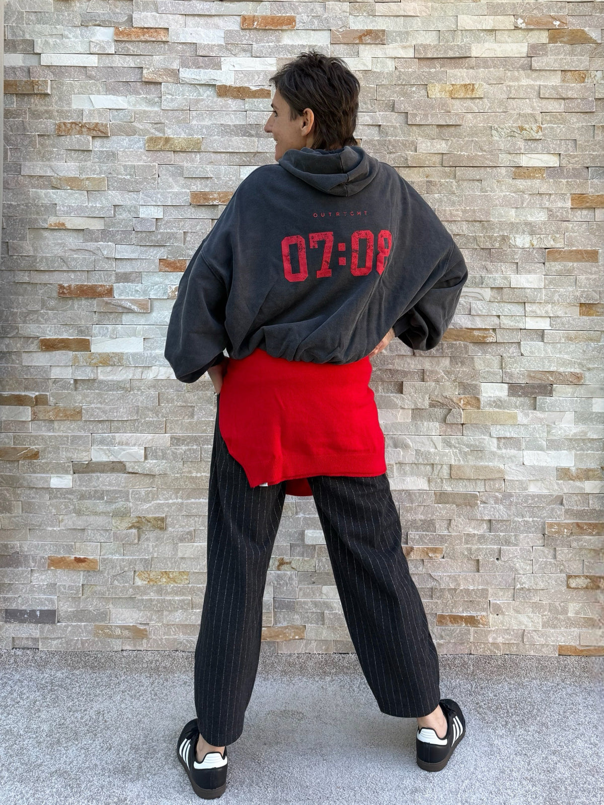 Cropped Hoodie OUSIMBA in faded black