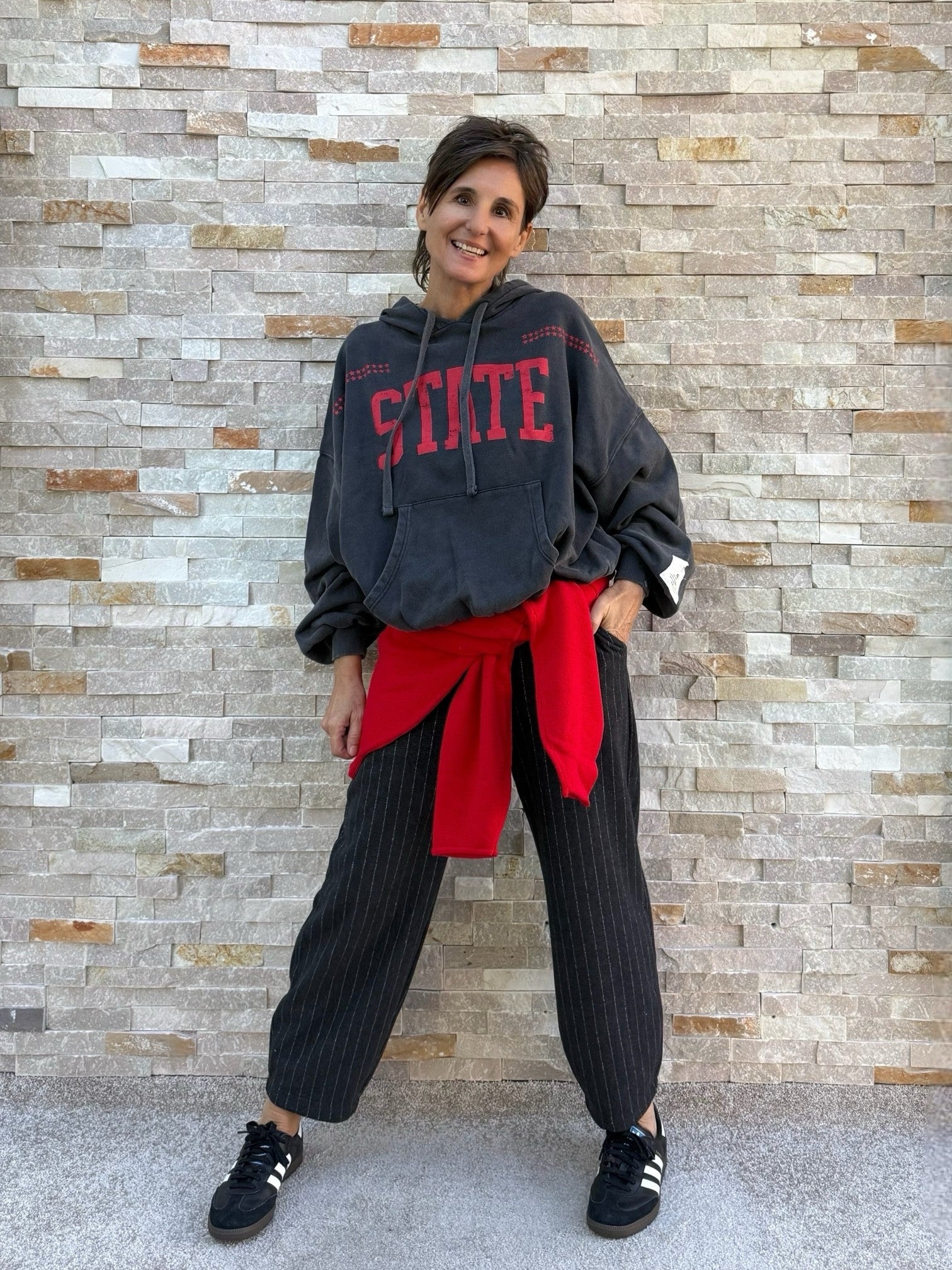 Cropped Hoodie OUSIMBA in faded black