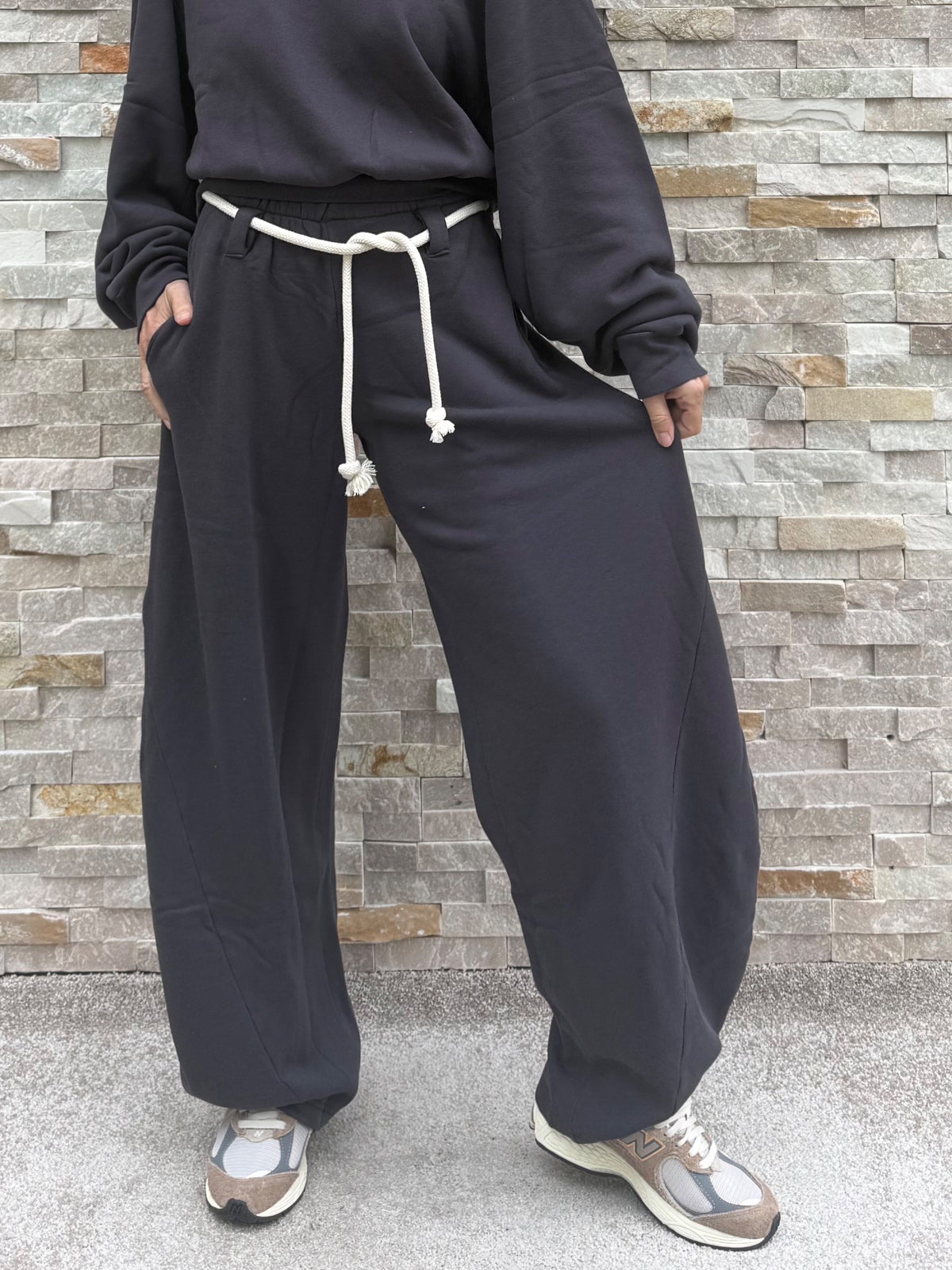Barrel Jogg Pants OUSUGAR in charcoal