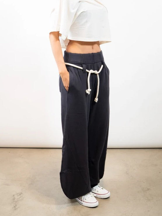 Barrel Jogg Pants OUSUGAR in charcoal