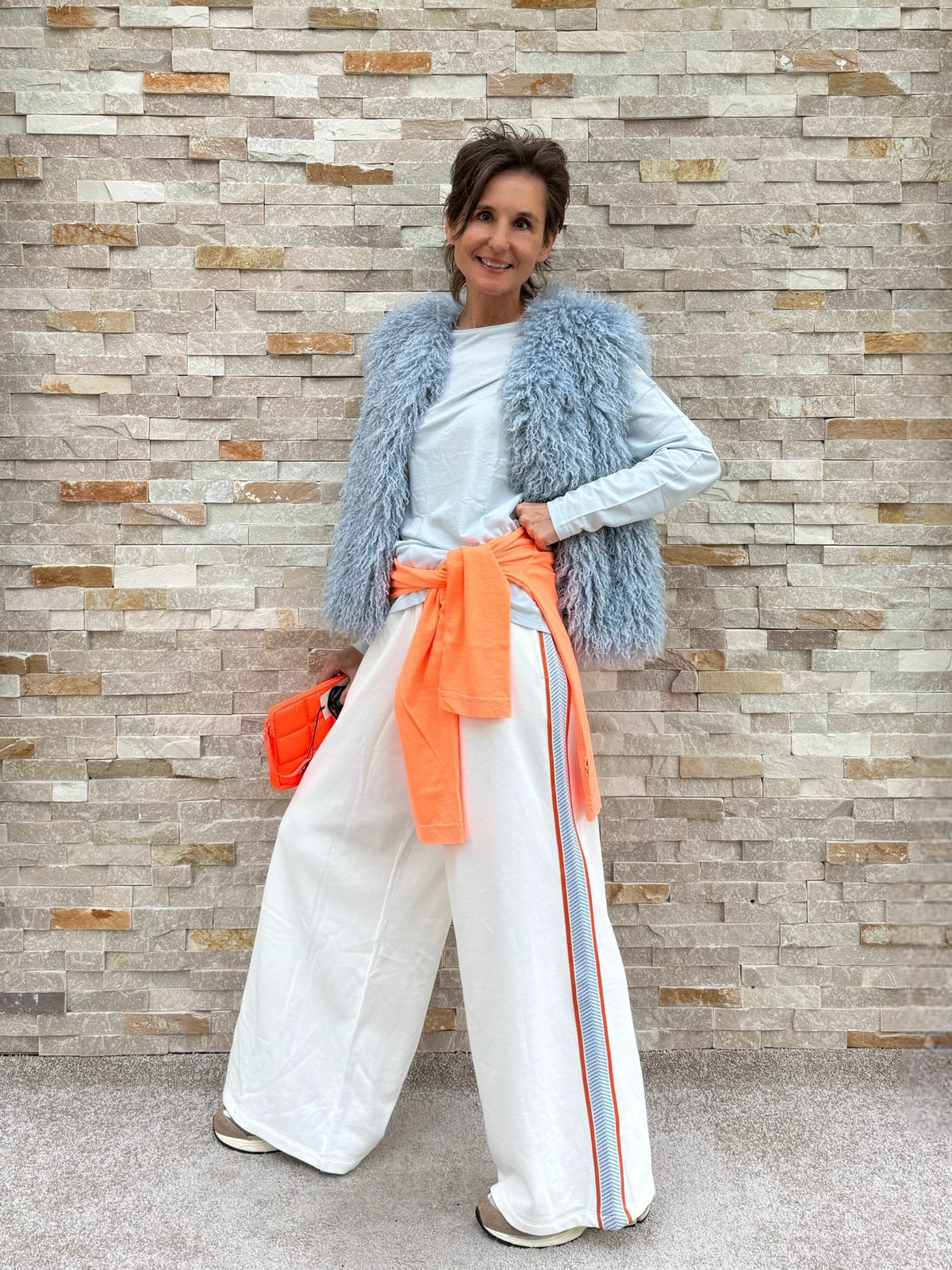 Track Pants OUMARLEY mit Seitenstreifen in chalk