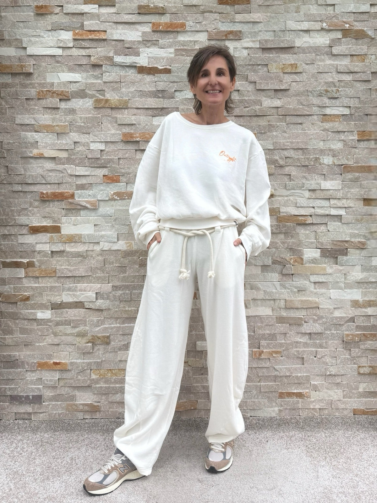 Cropped Sweatshirt OUMILLIE in Chalk