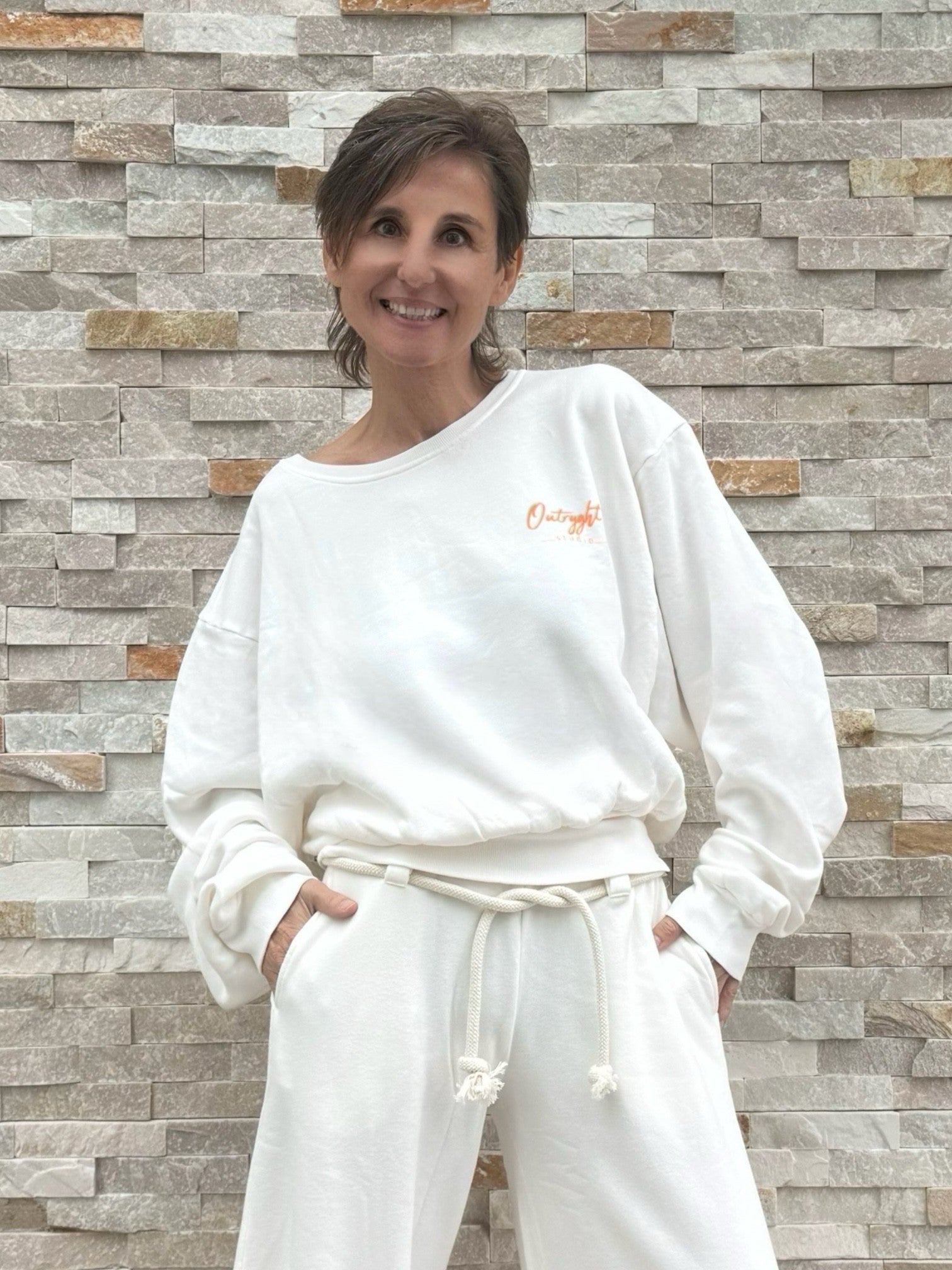 Cropped Sweatshirt OUMILLIE in Chalk