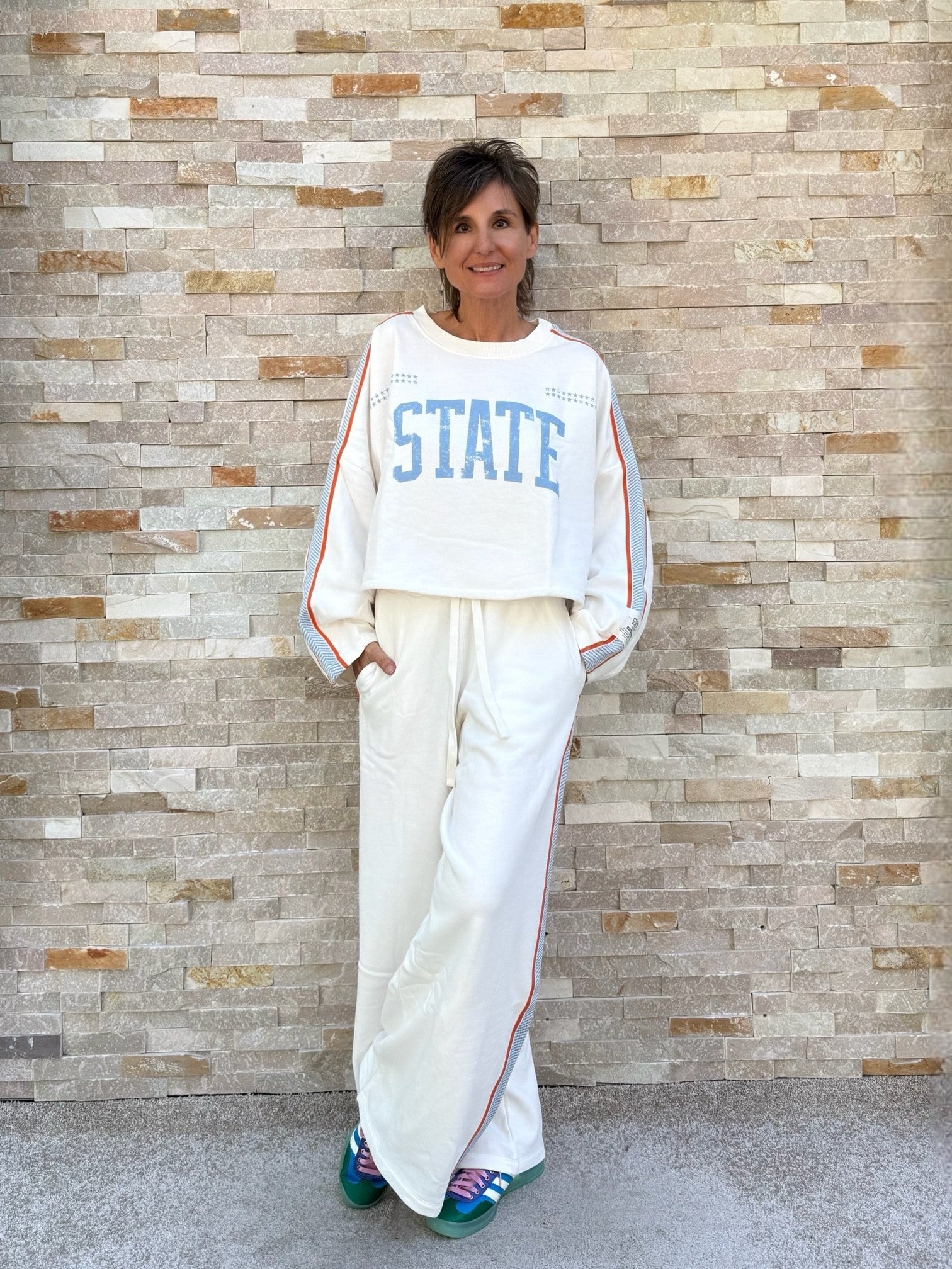 Cropped Sweatshirt OUROCKY in Chalk
