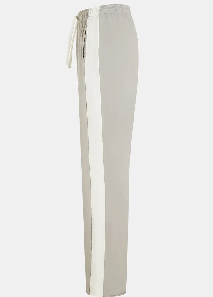 Track Pants mit Galon Steifen in Mineral