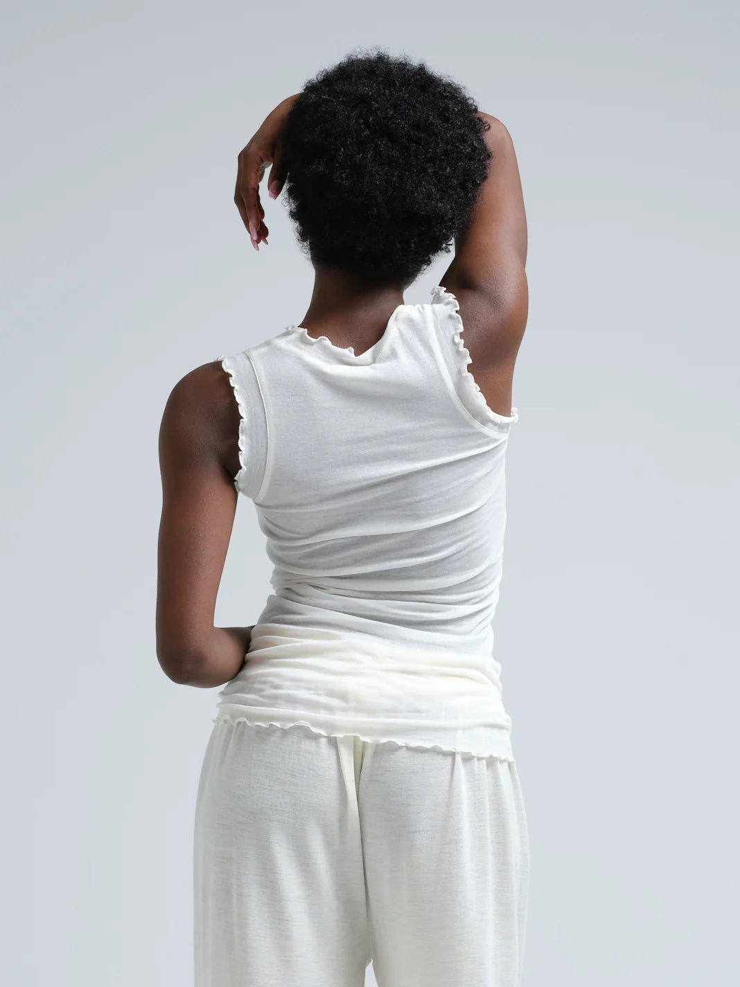 Top Flounce mit Rüschen in Offwhite