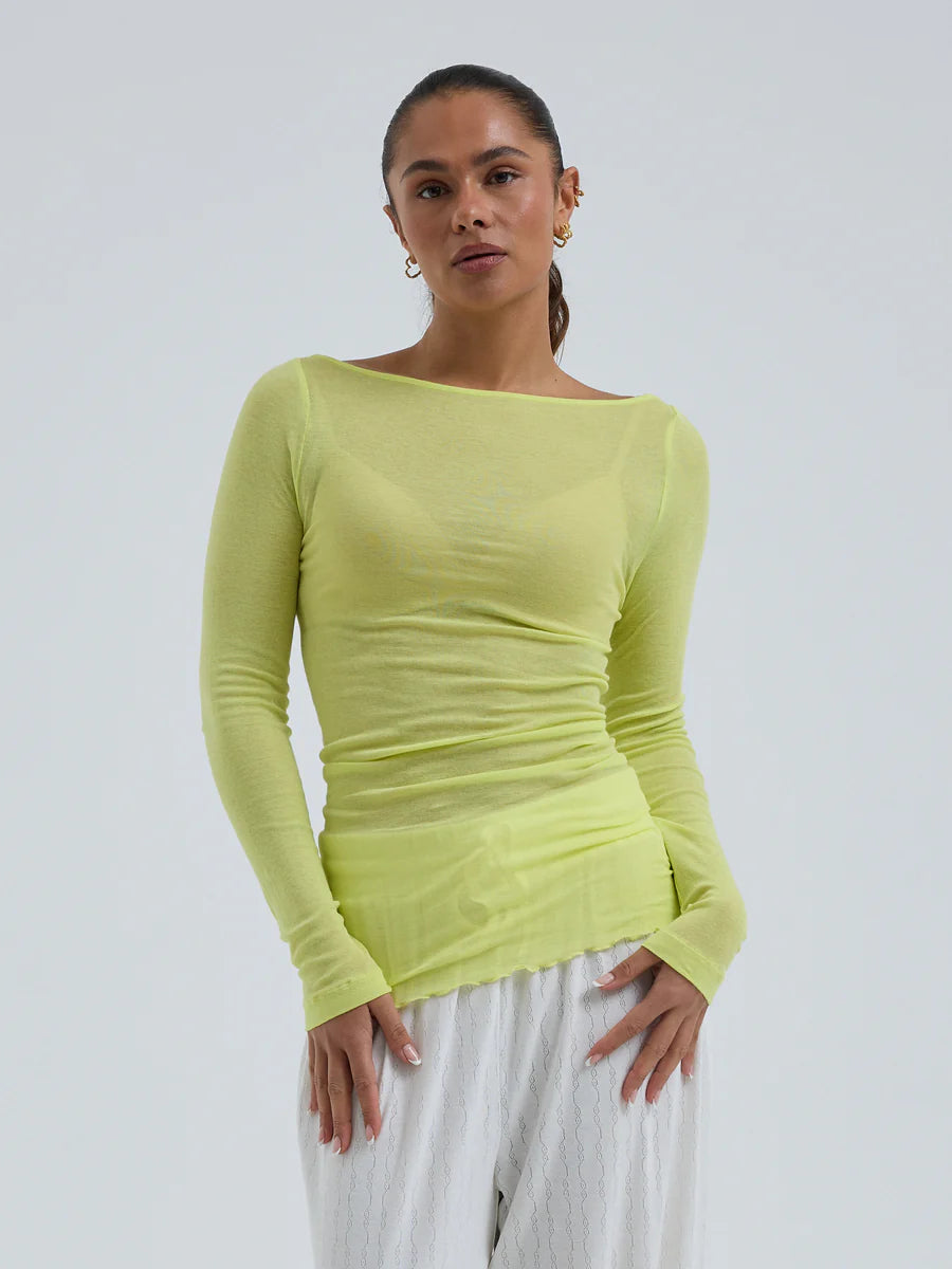 Long-sleeve shirt with a boat neckline in Yellow