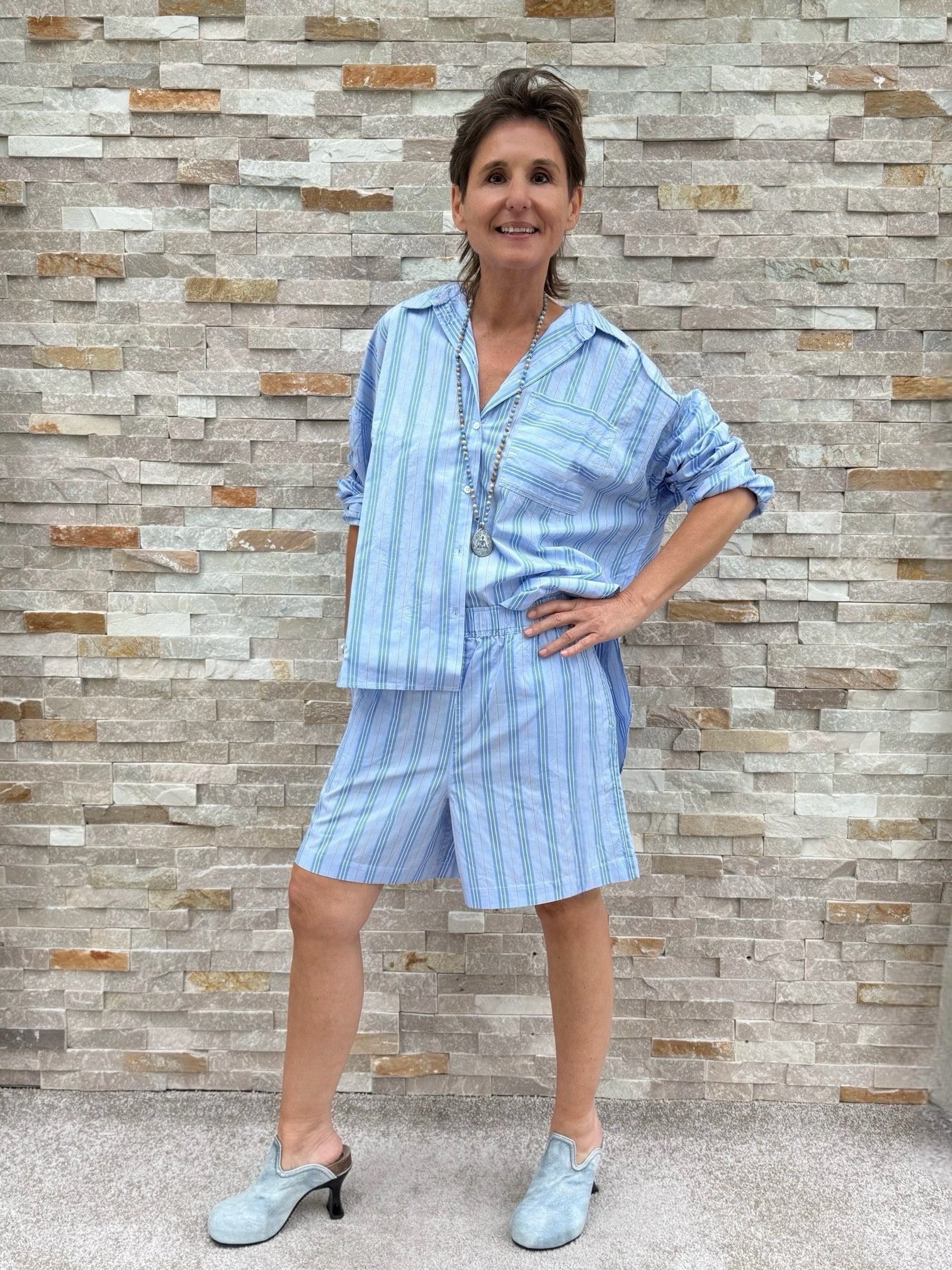 Gestreifte Oversized Bluse BA:RI im Pyjama-Stil shirt blue / iconic orange