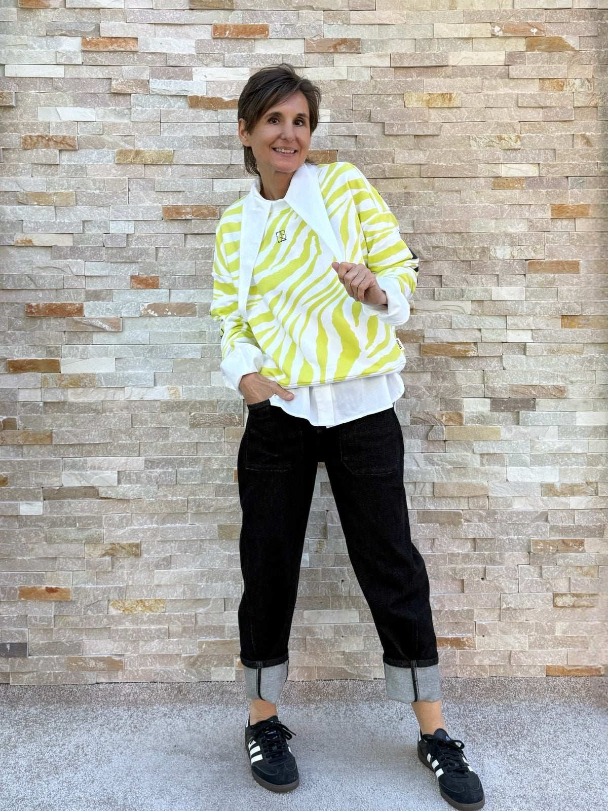 Sweatshirt SU:RI zebra mit Rückenprint cool lime