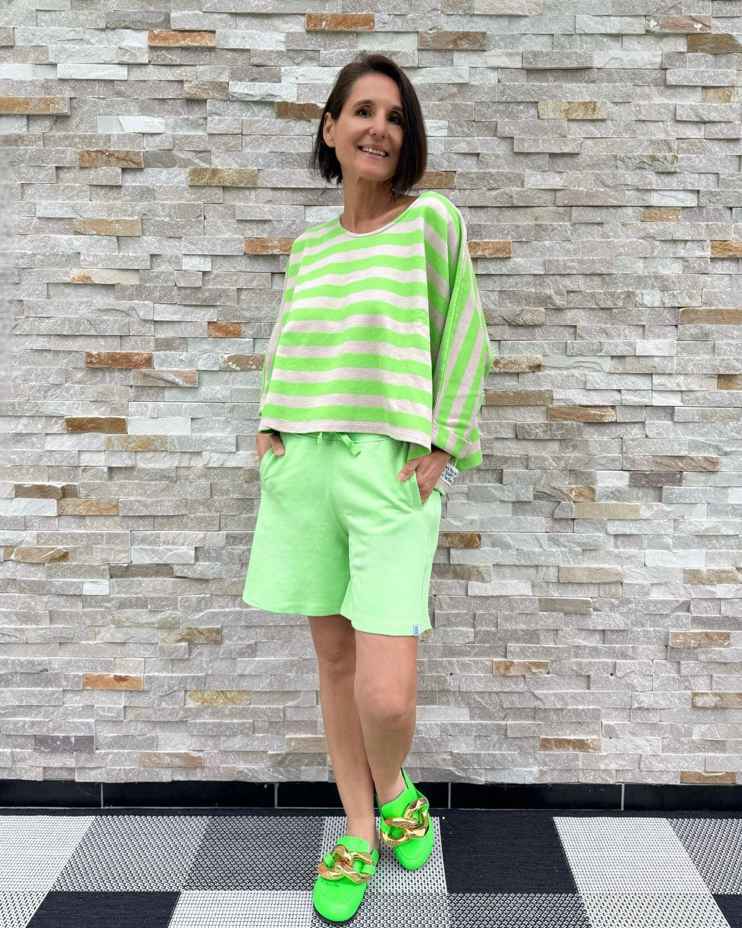 Sweat Shorts in Fresh Green
