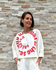 Poncho Sweatshirt mit Druck vorne in Ecru-Rot