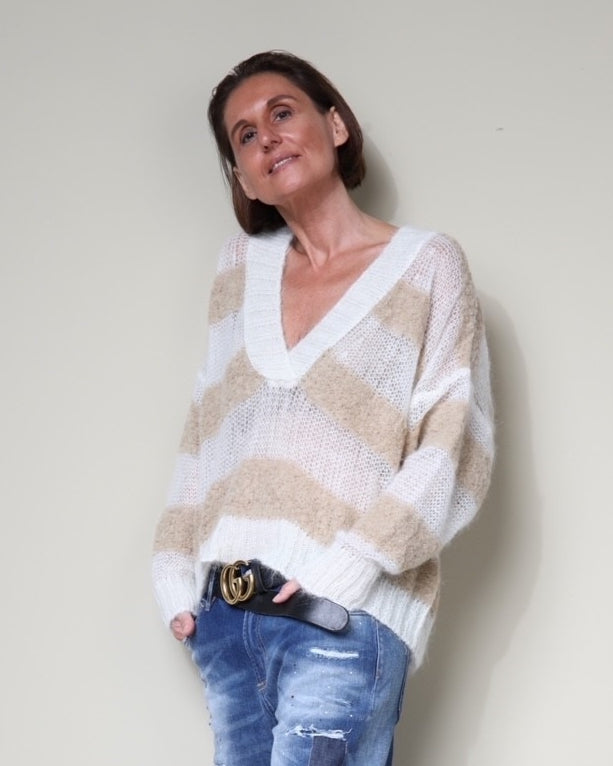 Mohair Streifenpullover mit V-Ausschnitt Camel-Ecru