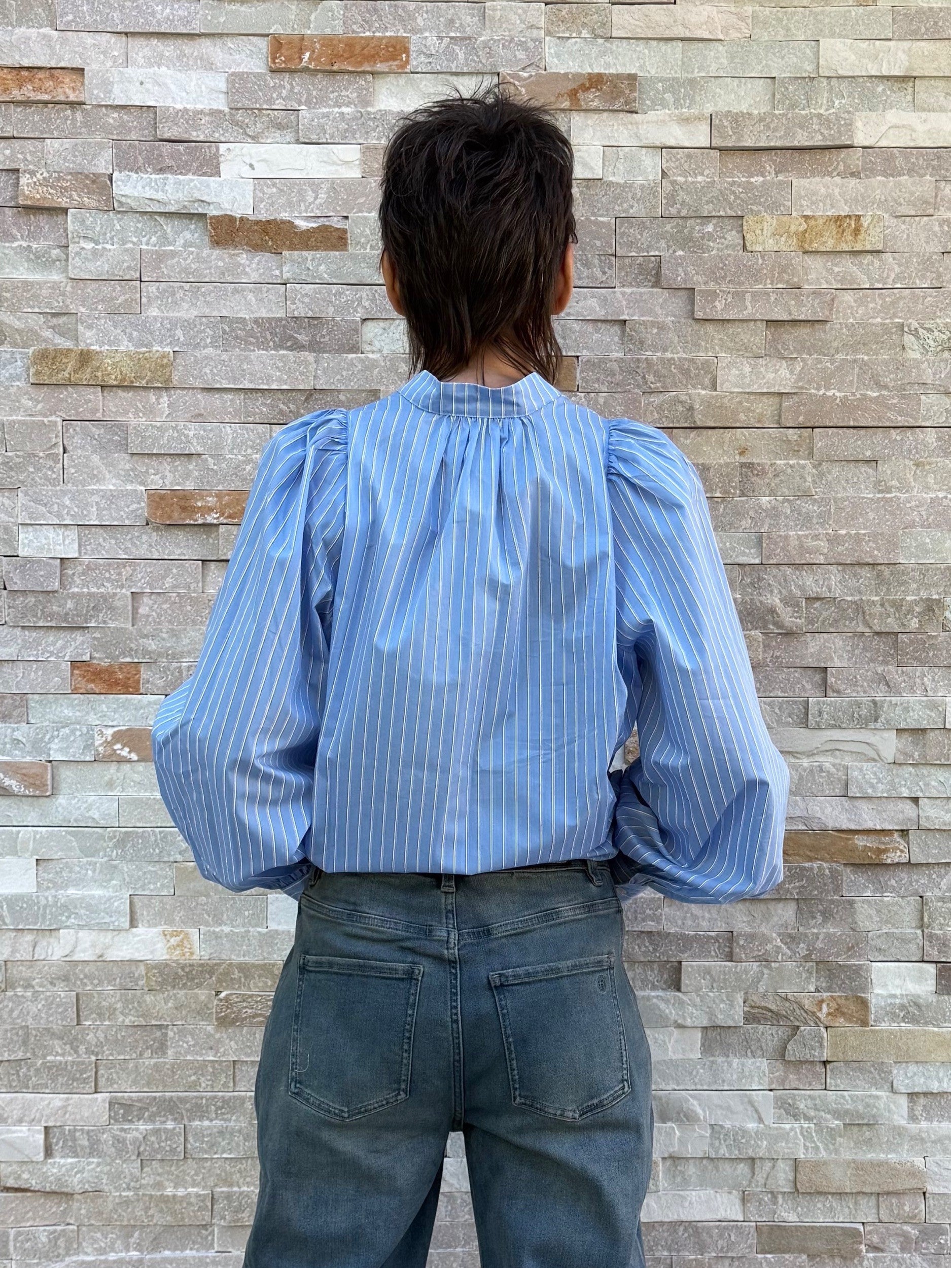 Streifen Tunika Bluse mit Blüten-Applikation in Denim-Blue