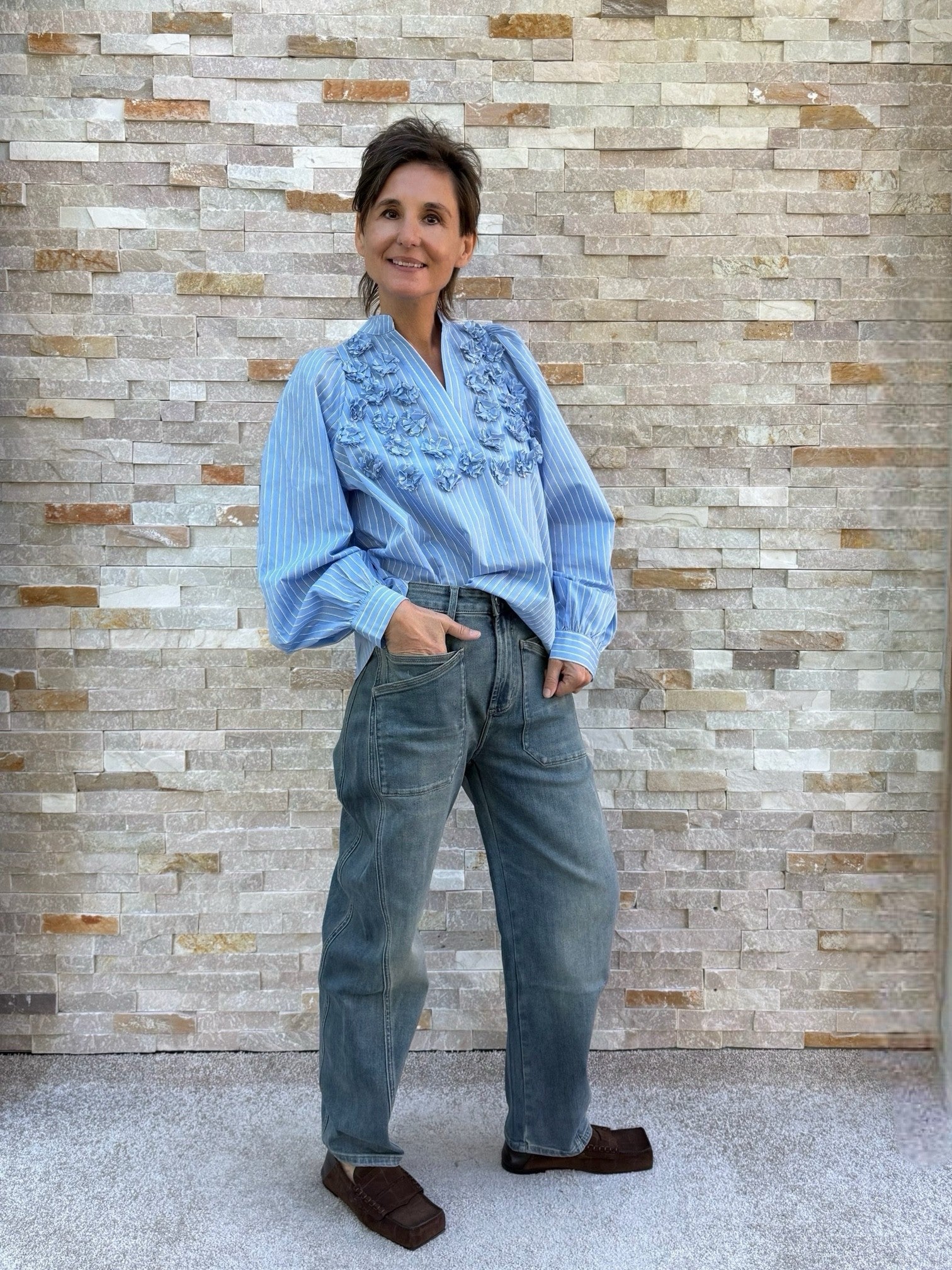 Streifen Tunika Bluse mit Blüten-Applikation in Denim-Blue
