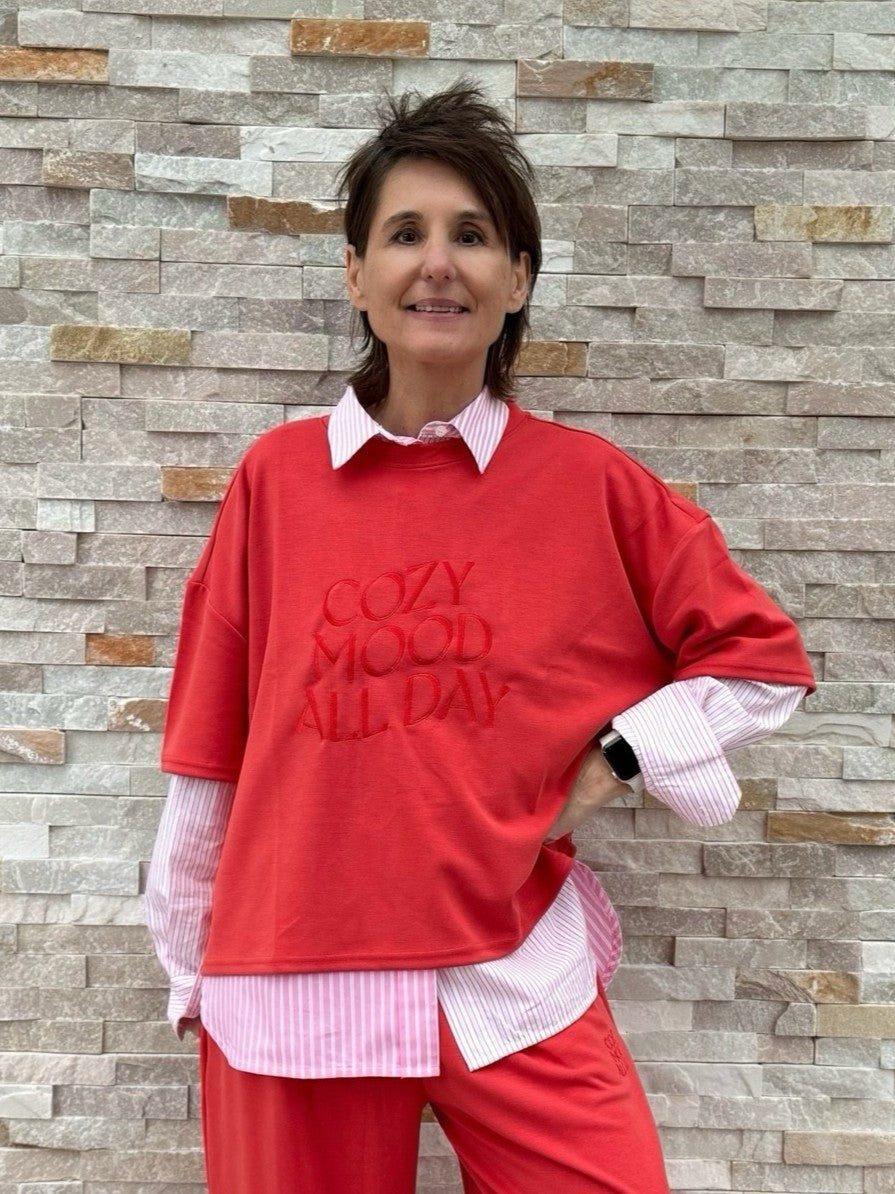 Scuba boxy Shirt 1/2 Arm mit Stickerei in Rot