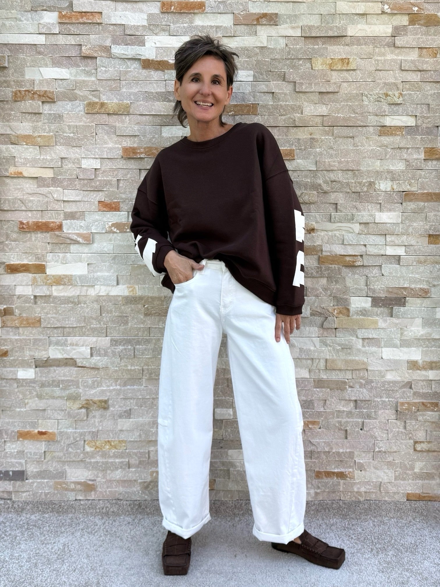Oversized Sweatshirt LA Daydream in Dunkelbraun