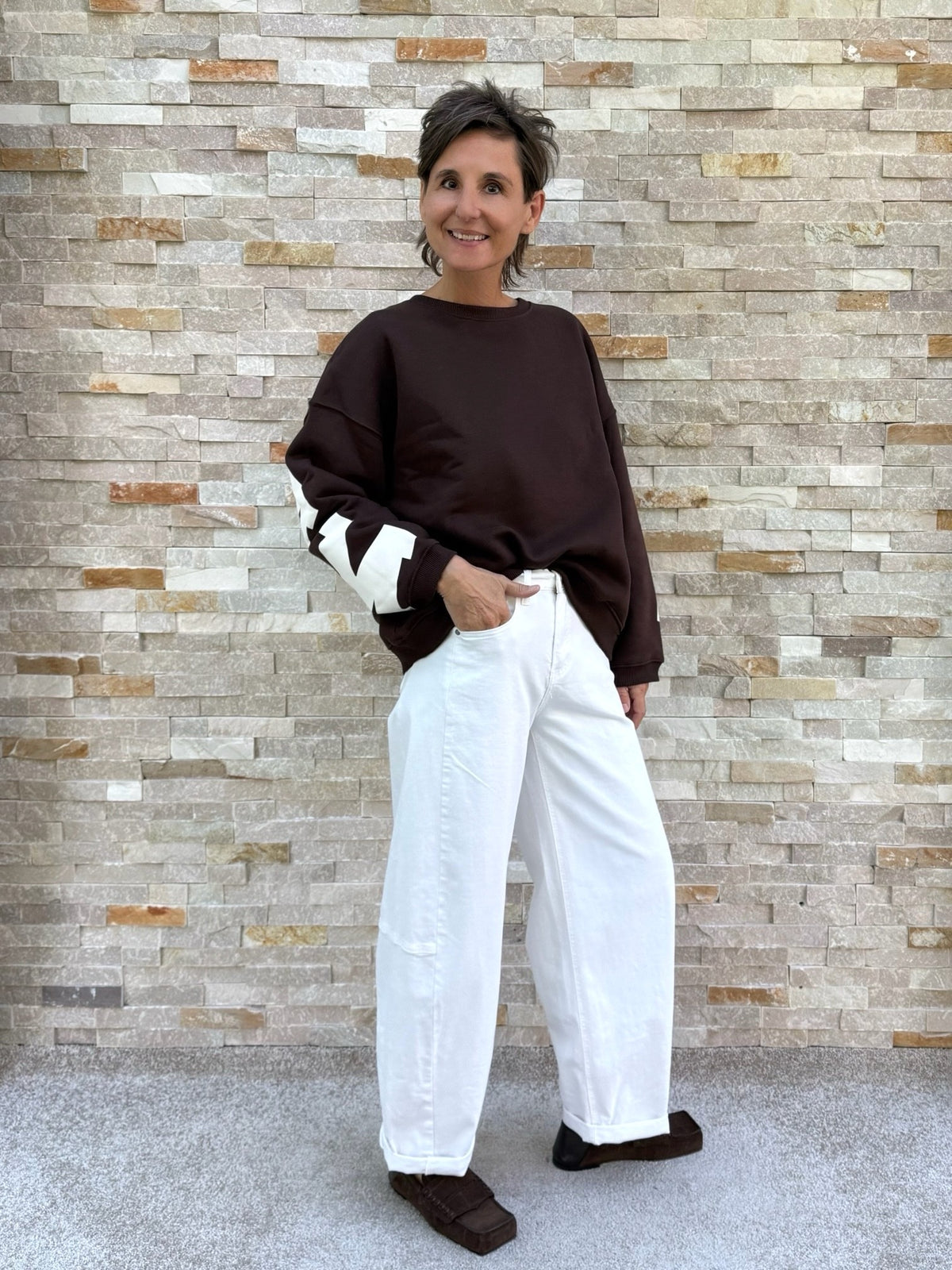 Oversized Sweatshirt LA Daydream in Dunkelbraun
