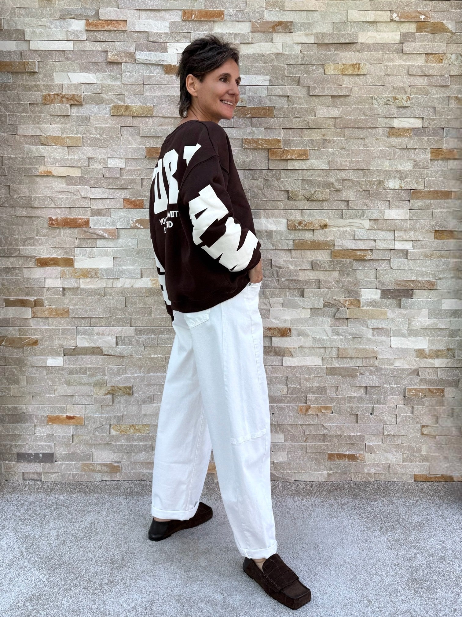 Oversized Sweatshirt LA Daydream in Dunkelbraun