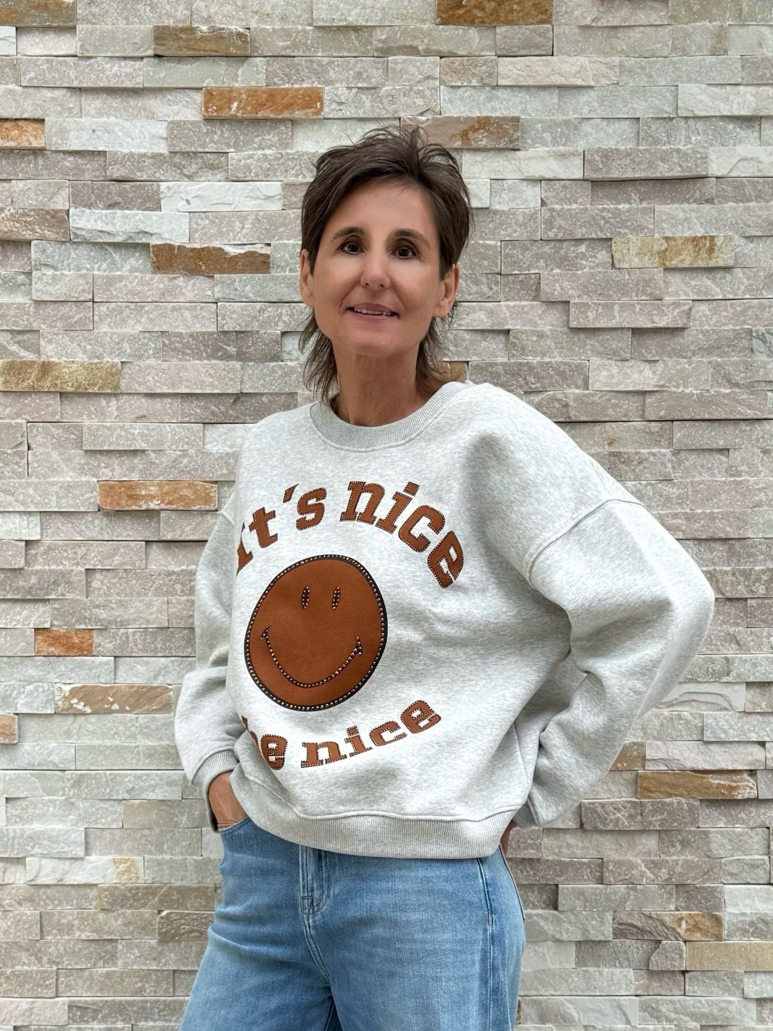 Sweatshirt IT'S NICE in Light Beige Melange
