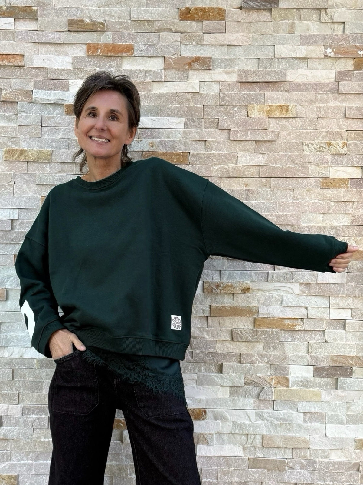 Oversized Sweatshirt LA SUPERHERO in Pine Green