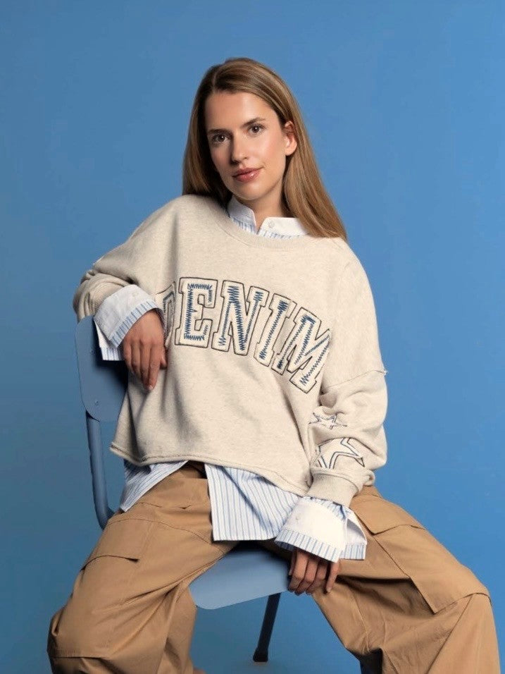 Oversized Sweatshirt mit Applikation DENIM in Beige