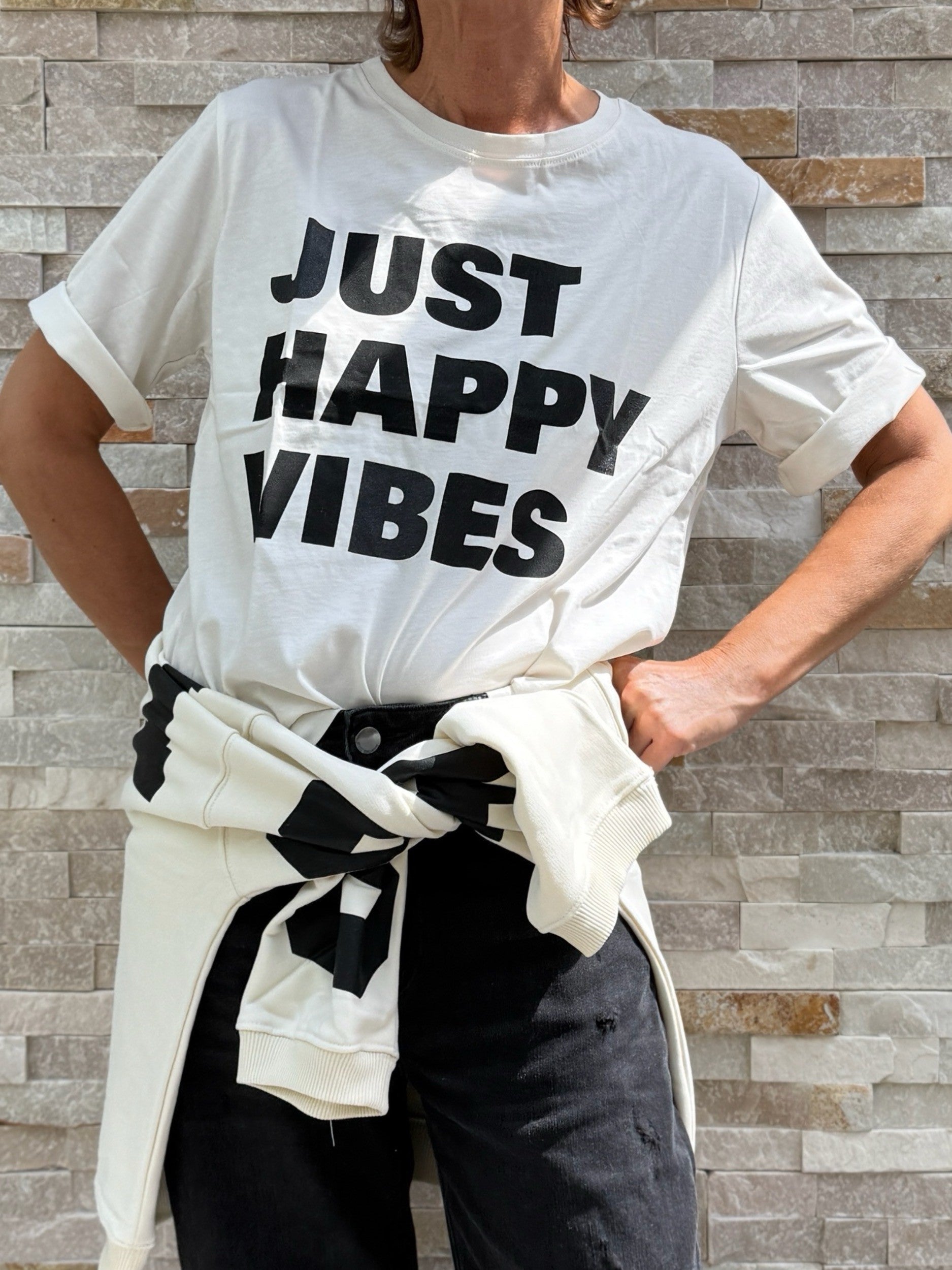 T-Shirt "JUST HAPPY VIBES" in Ecru