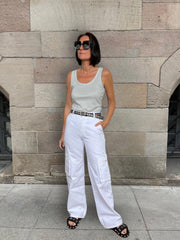 Cargo Jeans mit weitem Bein Weiß