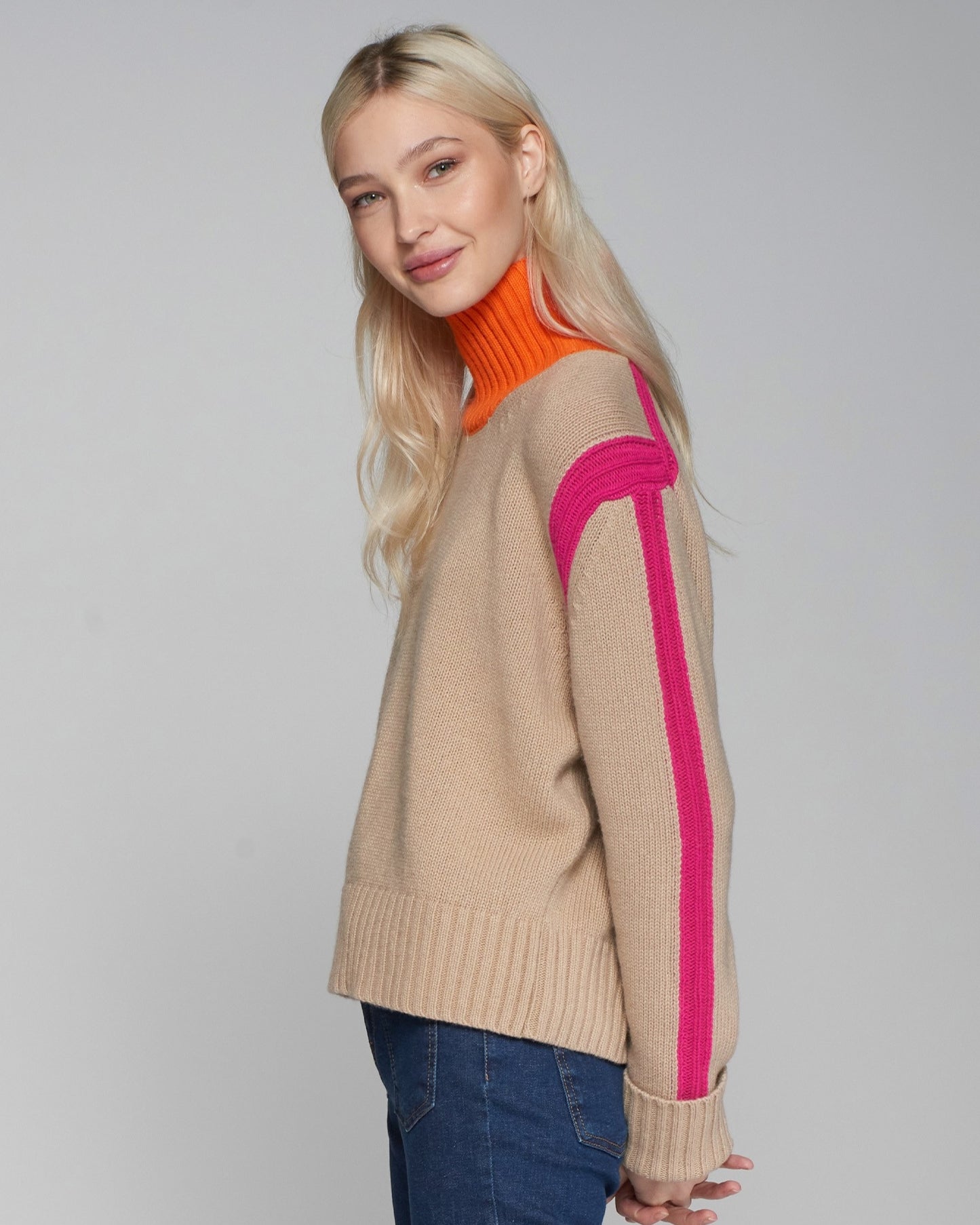 Pullover mit Stehkragen Camel-Orange-Pink