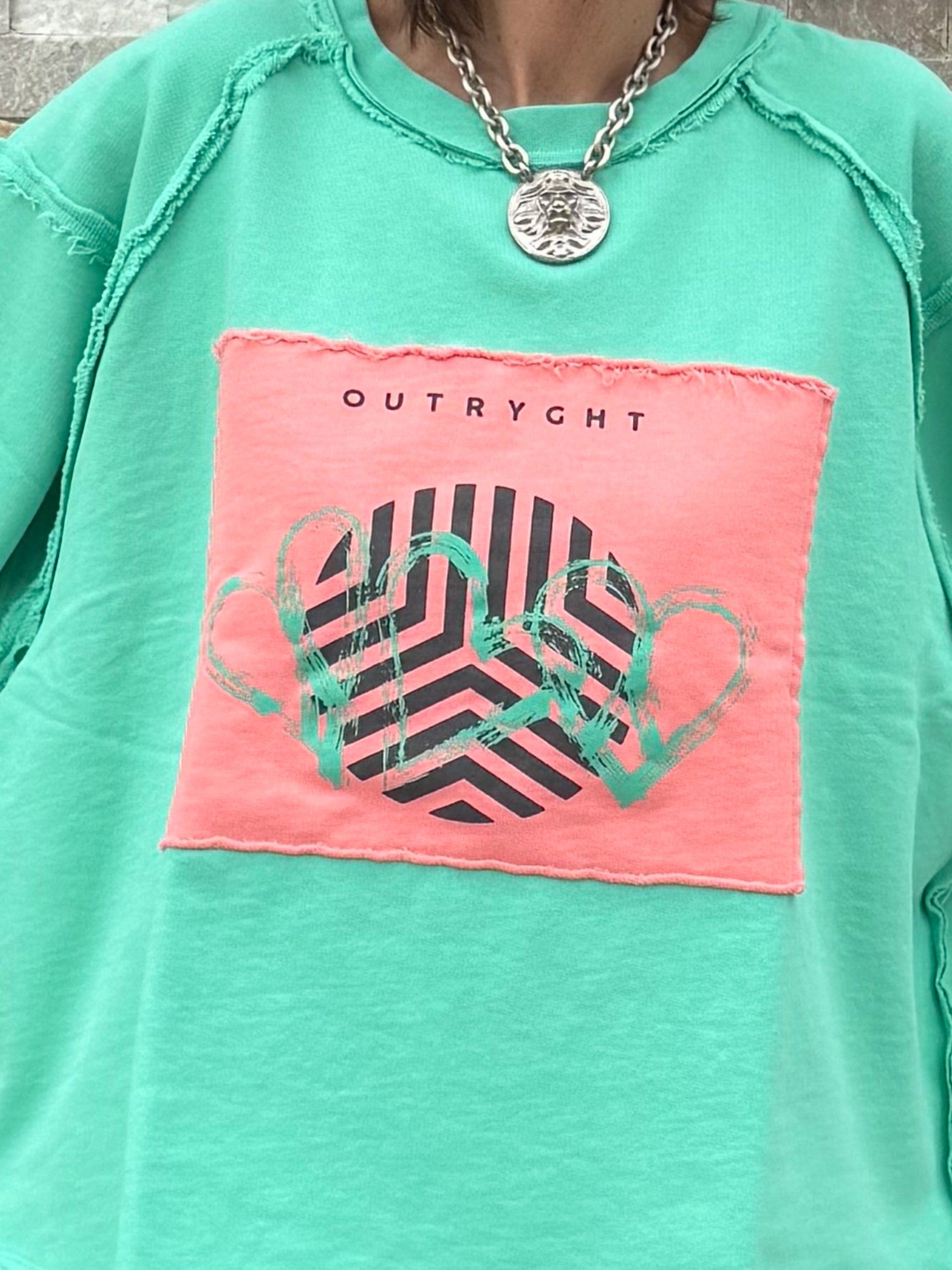 Oversized Sweatshirt LOO vorne kürzer in Spearmint