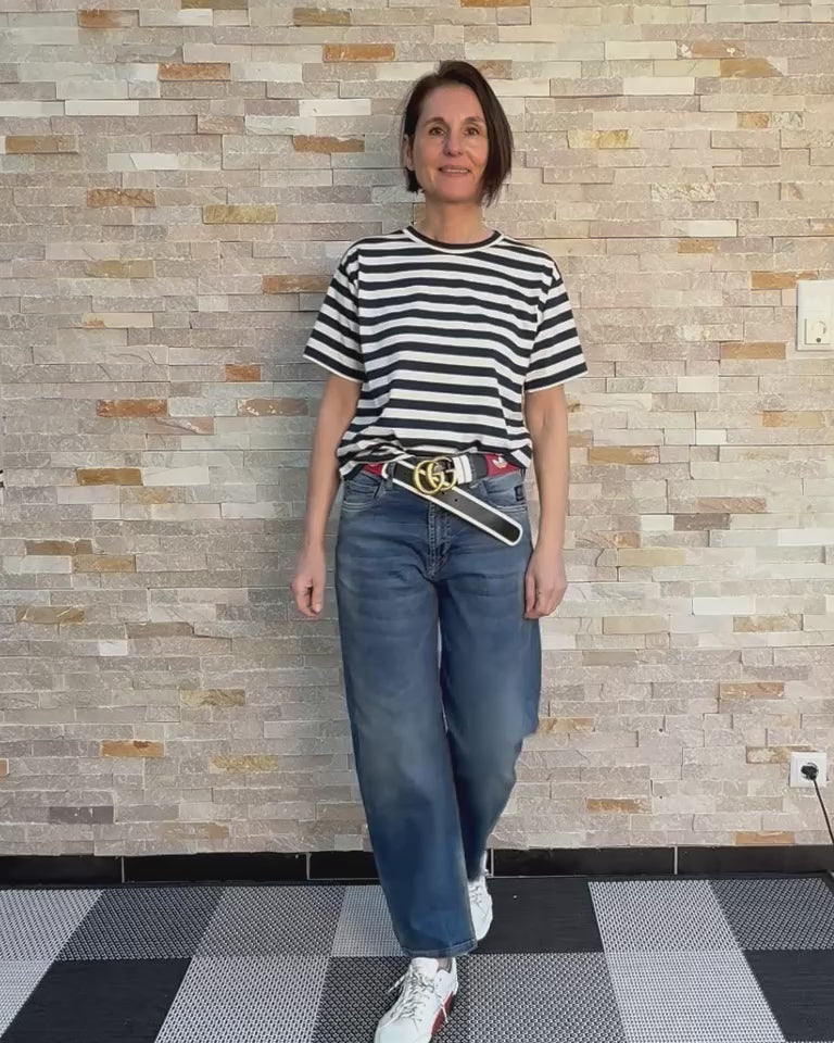 Video laden: 1/2 Arm T-Shirt mit Streifen Marine-Ecru