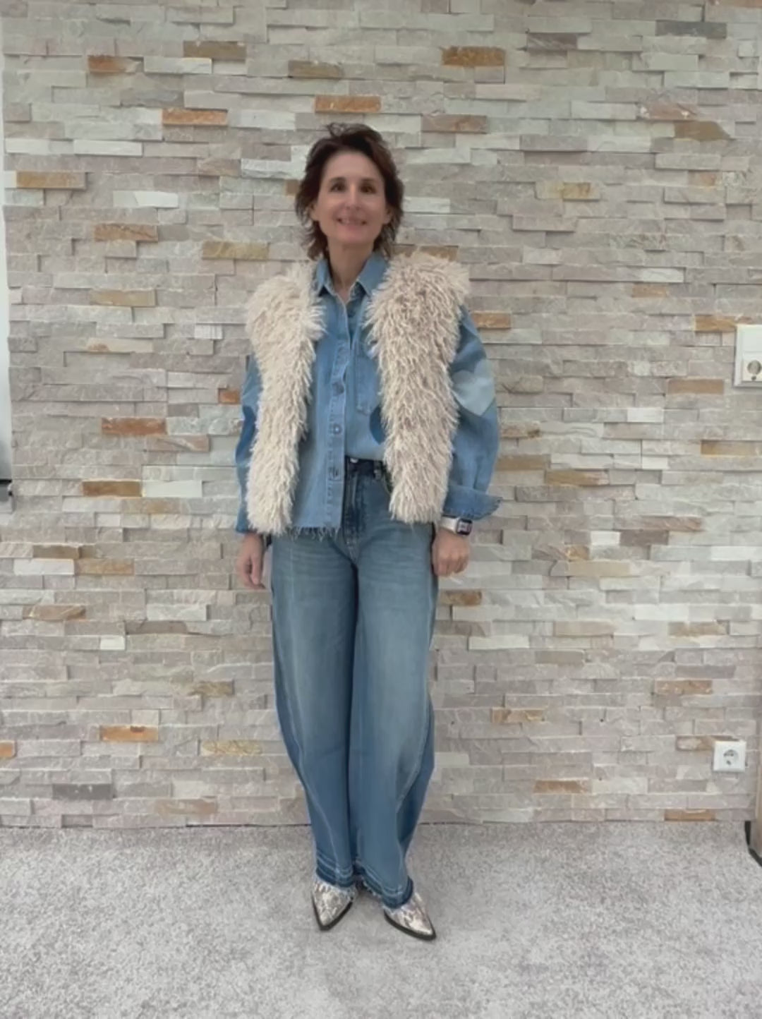 Video laden: O-Shape Jeans NORALIE Contrast Denim Blue