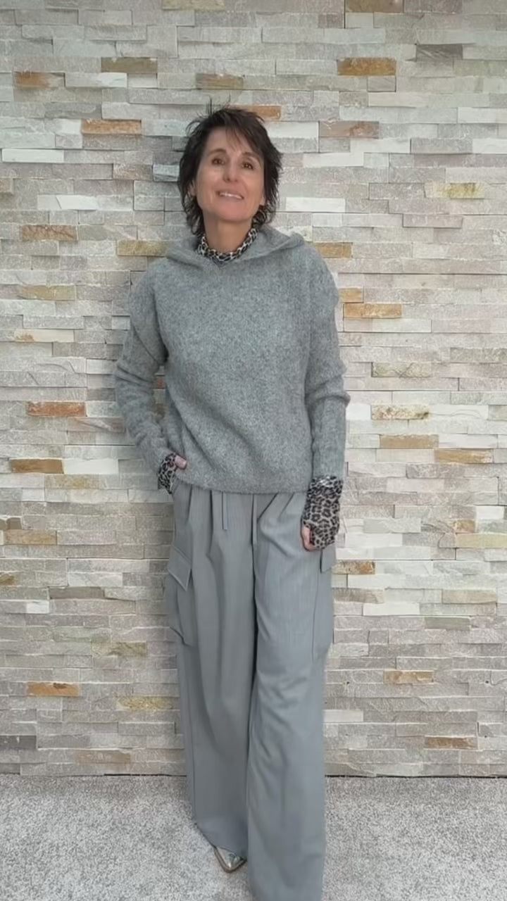 Video laden: Strick Hoodie aus Alpaka-Mix in Grau Melange