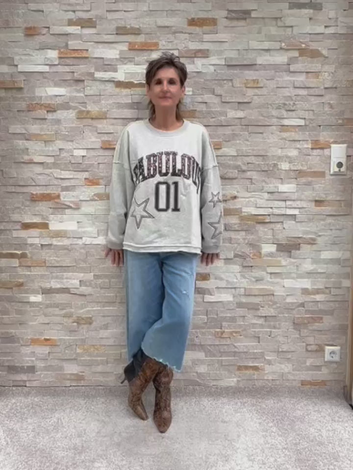 Load video: Oversized Sweatshirt FABULOUS Light Beige Melange