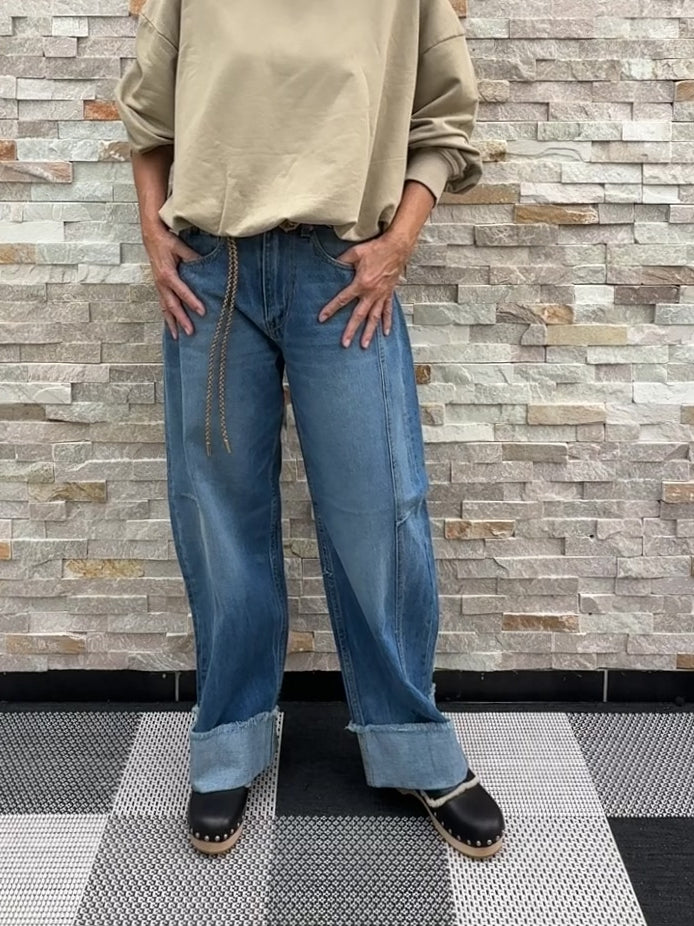 Video laden: Jeans regular loose Leal blau Nr.3