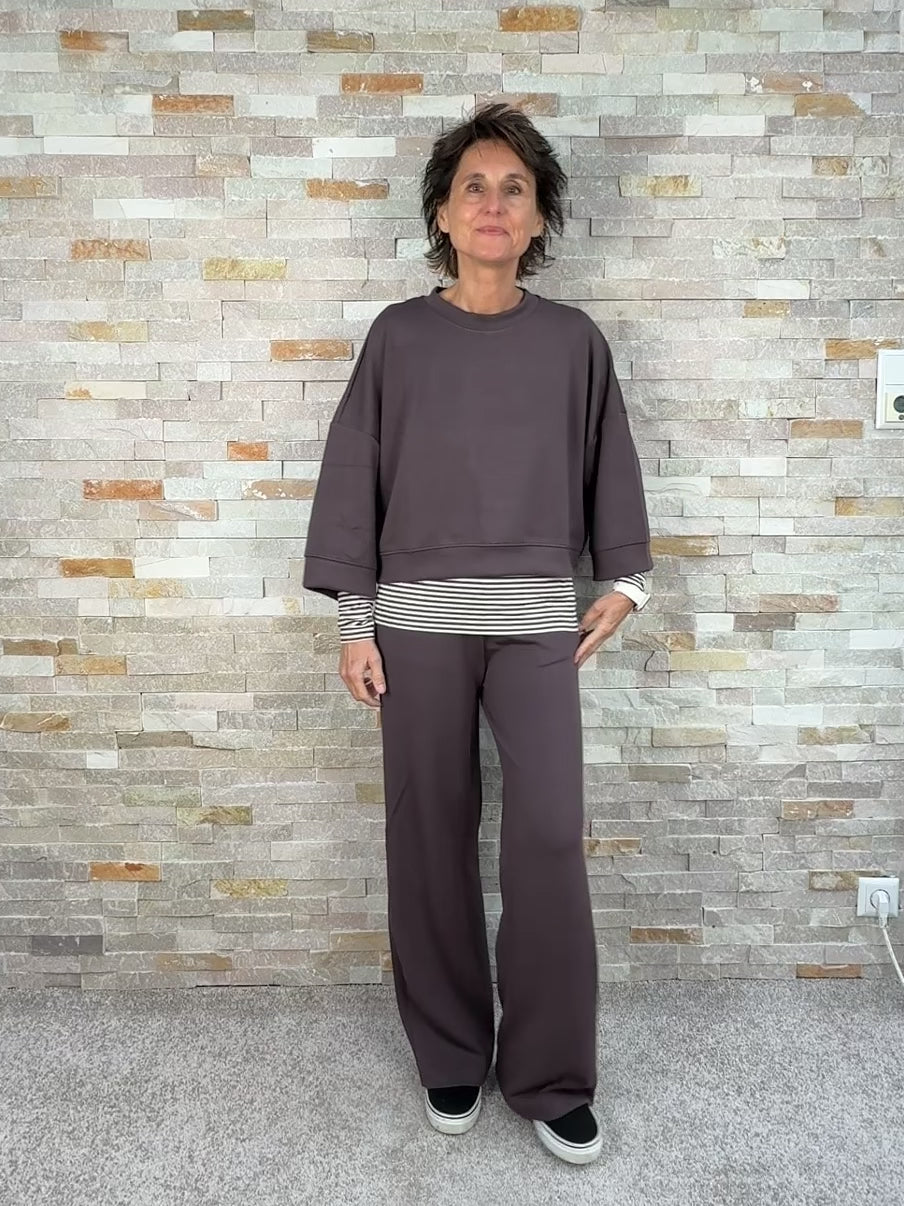 Video laden: Jersey Hose aus Scuba in Chocolate